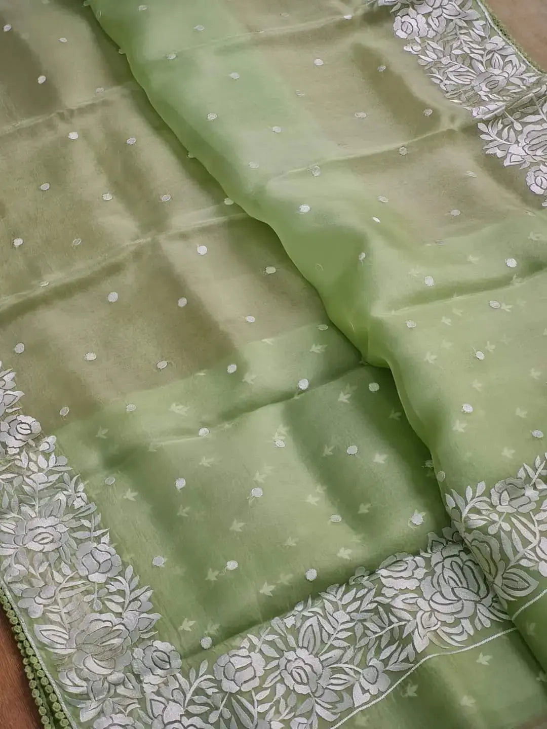Mulmul Cotton saree of Kolkata Putul's Fashion