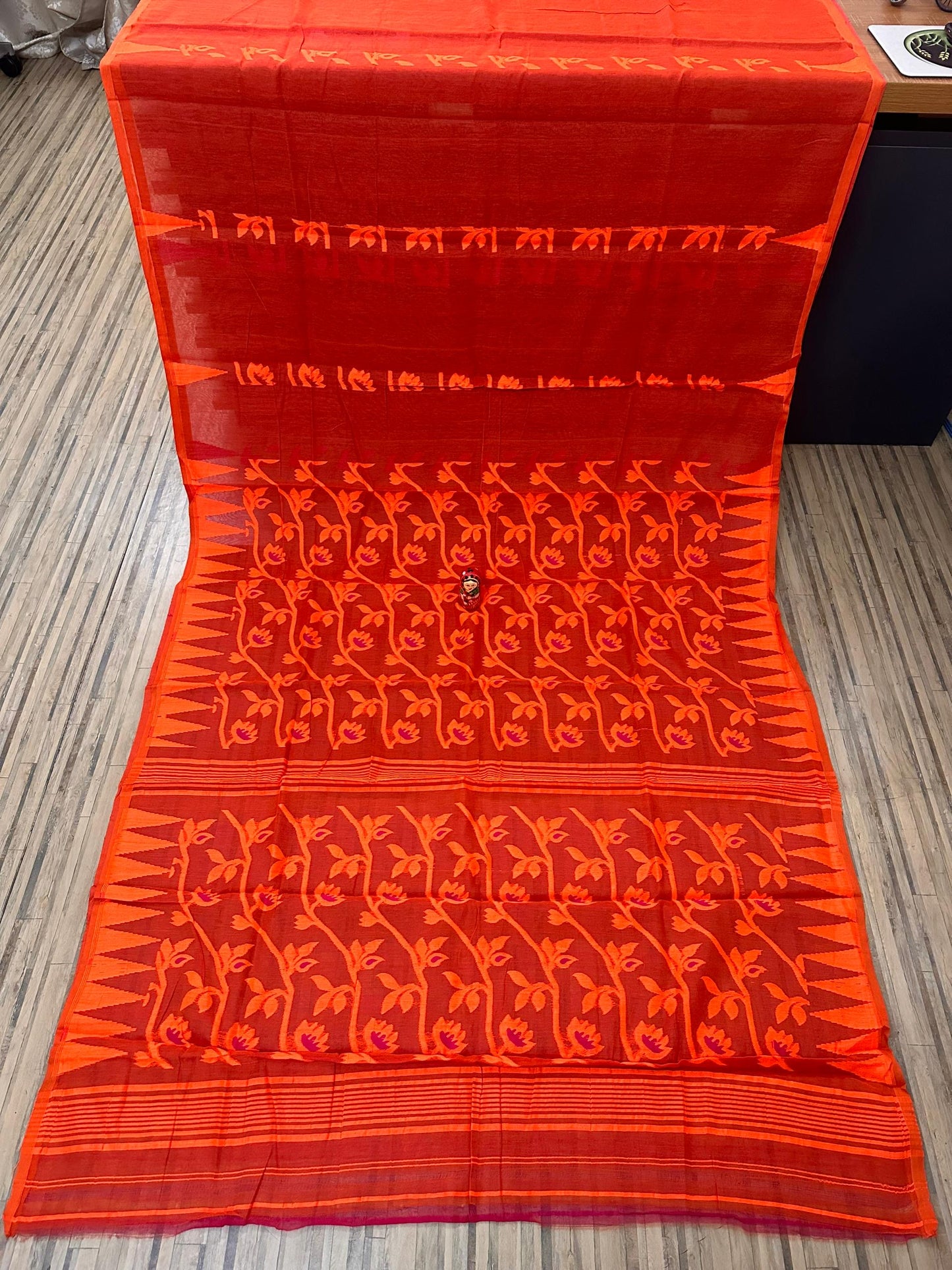 Soft gap dhakai bengal jamdani saree