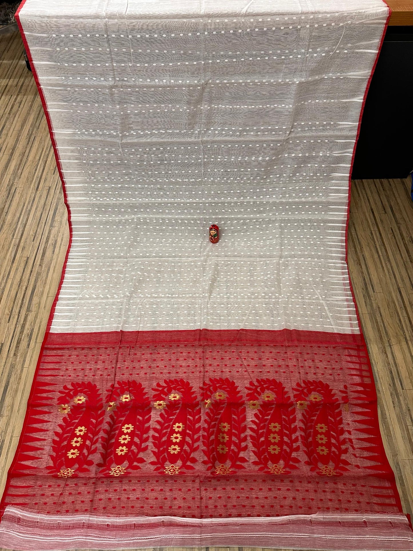 Hajarbuti jamdani white and red combination