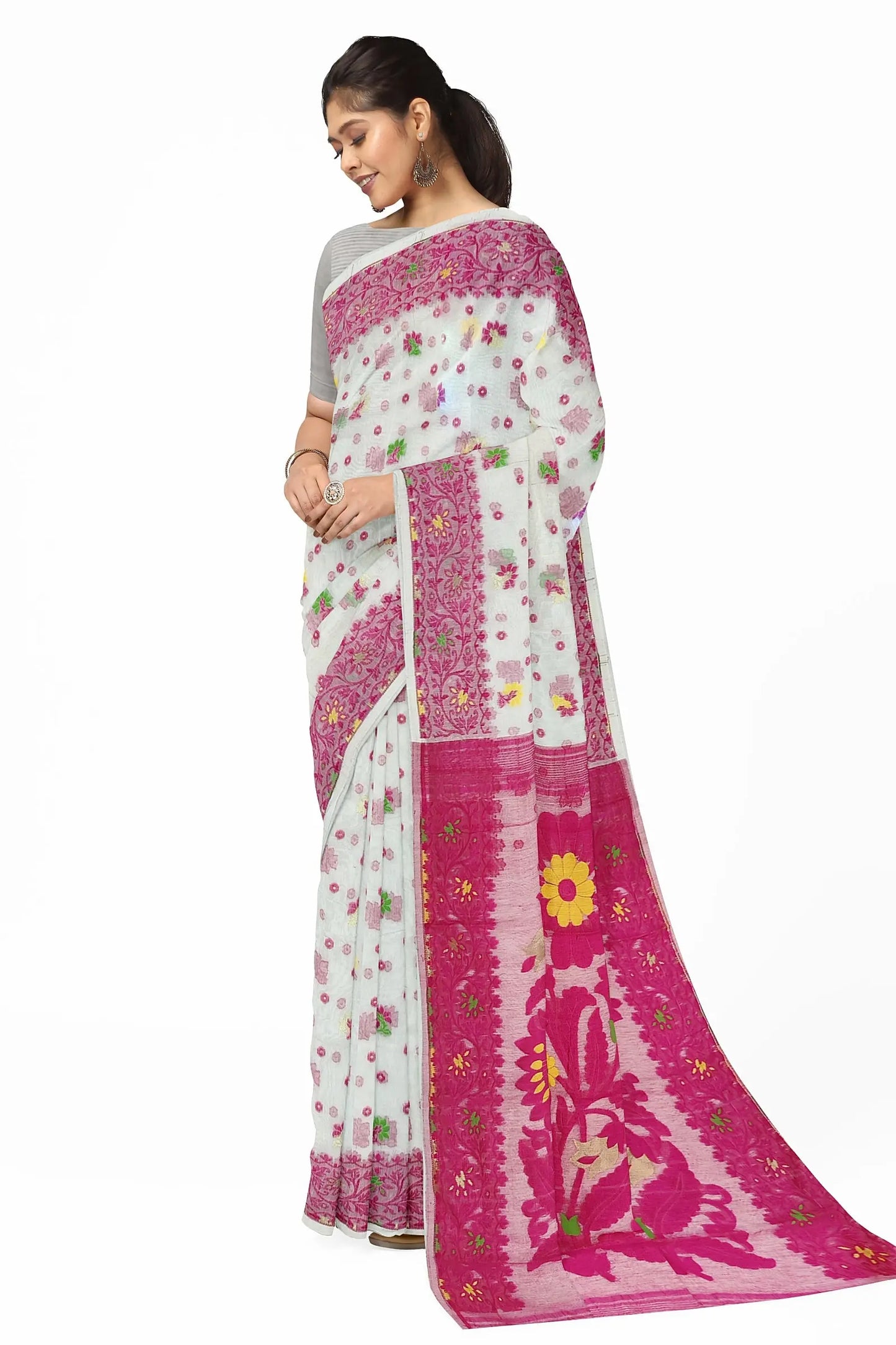 Bengal dhakai Jamdani saree sunflower motif in pallu Putul's fashion