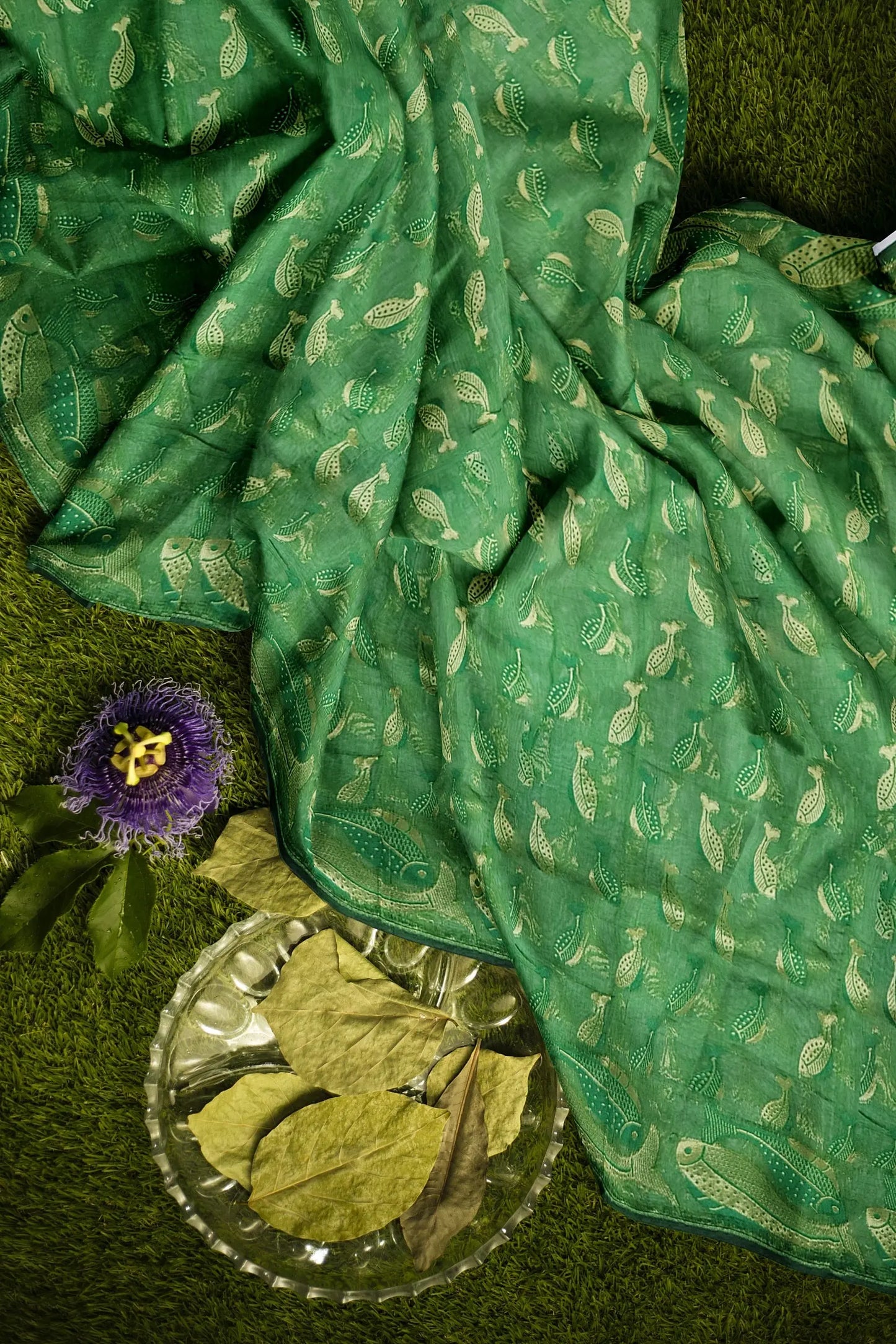Bengal soft dhakai Jamdani Putul's fashion