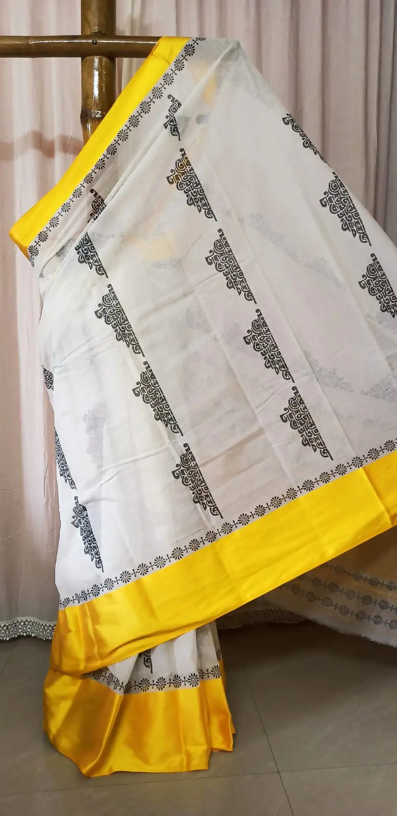 Block print saree of Bengal signature saree Putul's fashion
