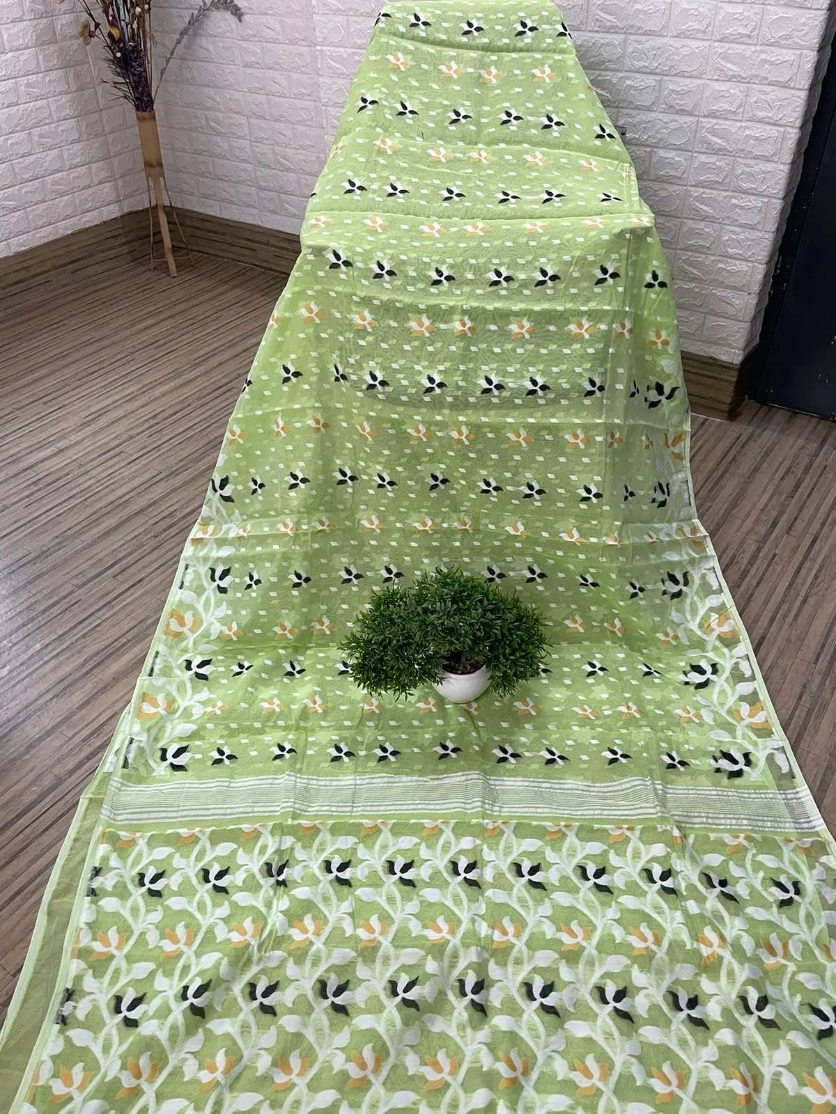 Bengal Jamdani Belpata Green