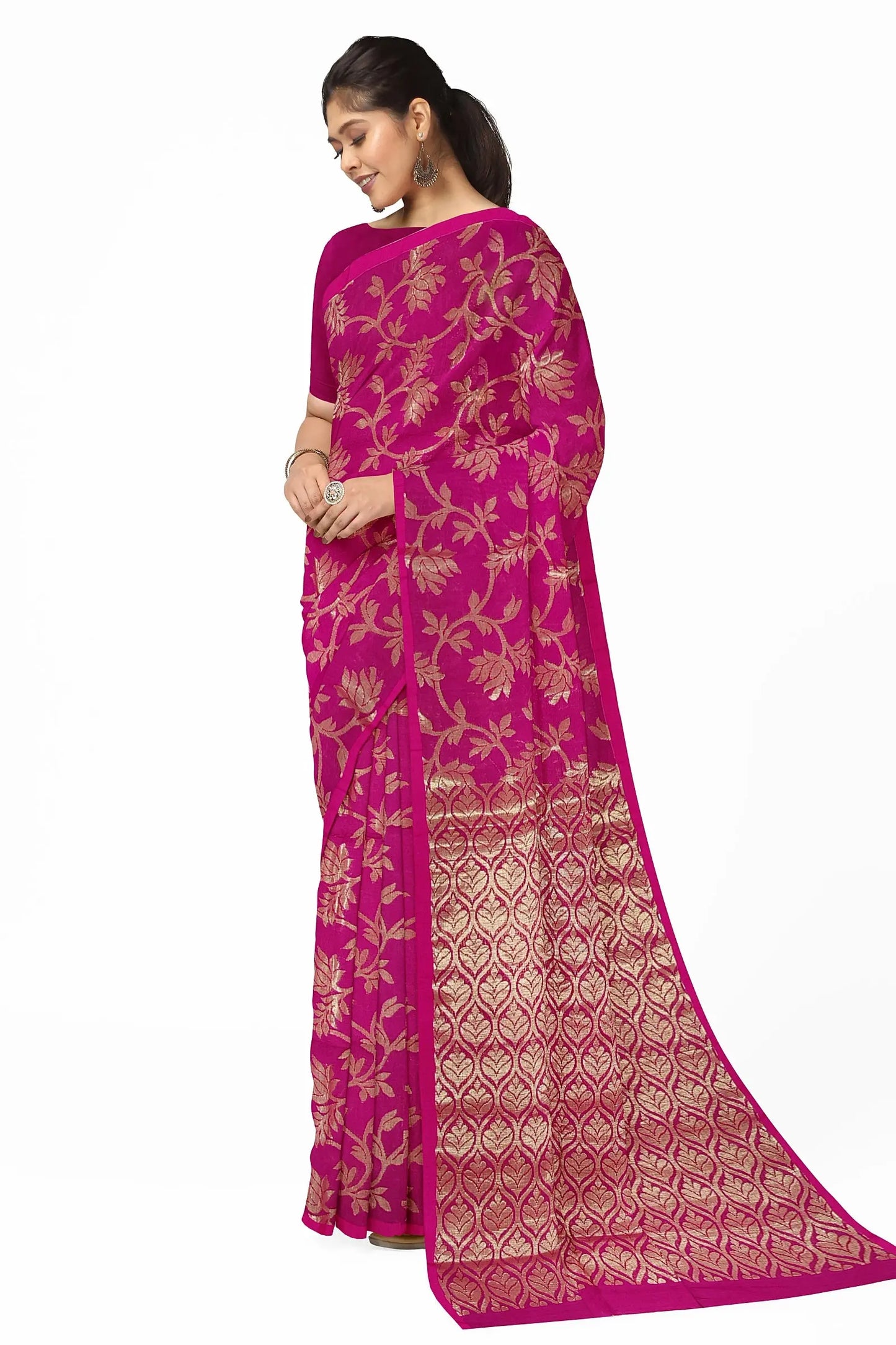 Linen Banarasi saree rani Putul's fashion