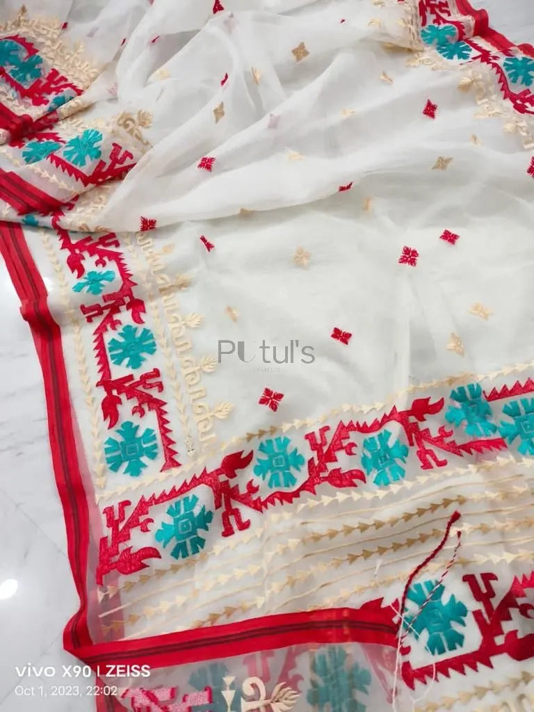 Multicoloured minakari work on muslin saree.. Soila Suto jamdani Putul's Fashion