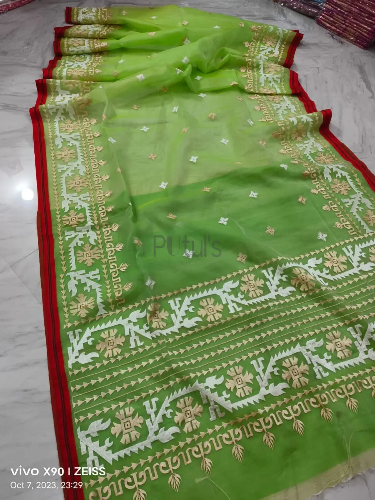 Multicoloured minakari work on muslin saree.. Soila Suto jamdani Putul's Fashion