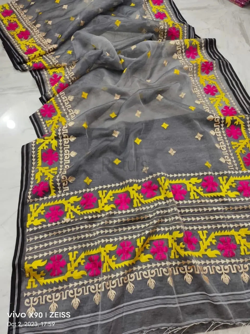 Multicoloured minakari work on muslin saree.. Soila Suto jamdani Putul's Fashion