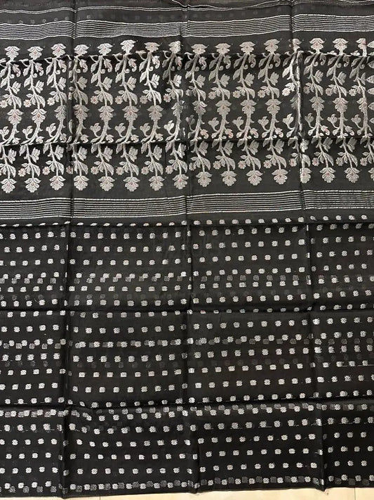 Muslin jamdani saree of Bengal Putul's Fashion