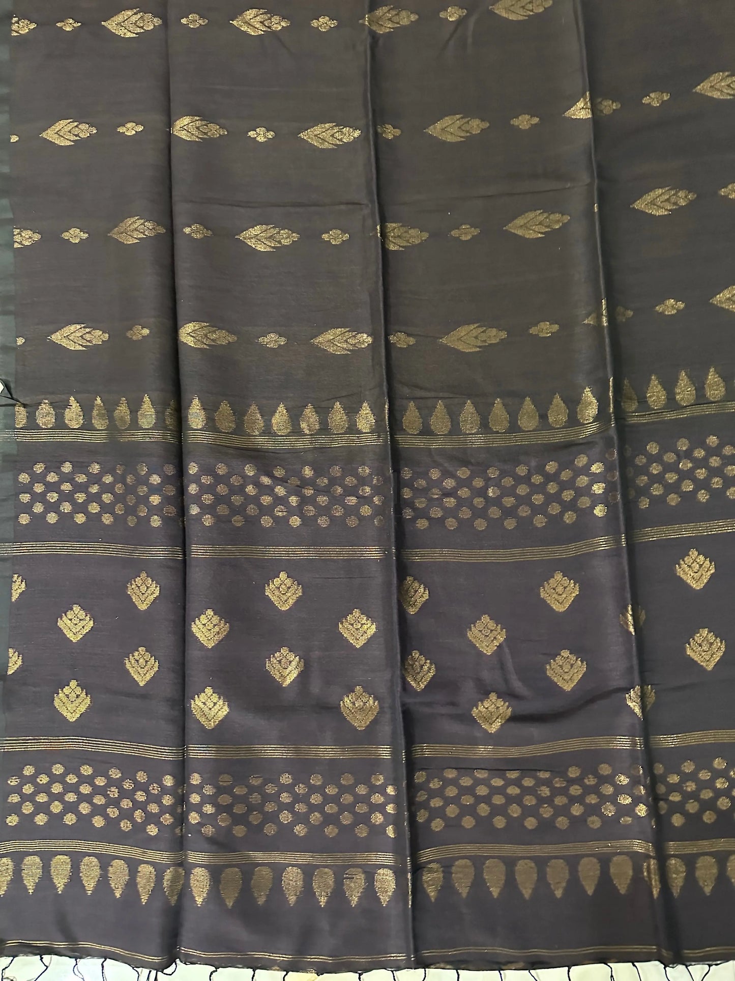 Organic linen saree Putul's Fashion