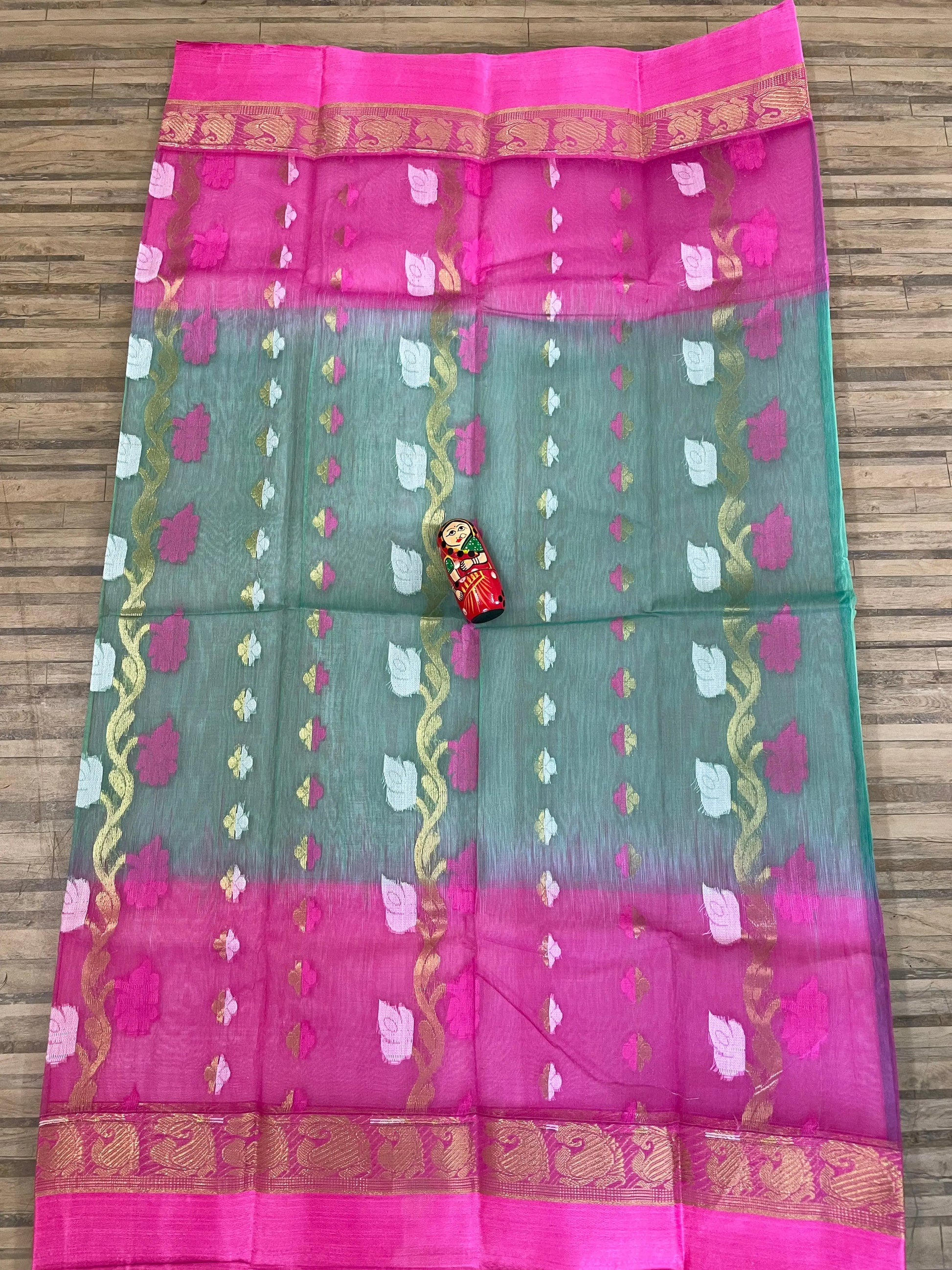 Taant benarasi Putul's fashion