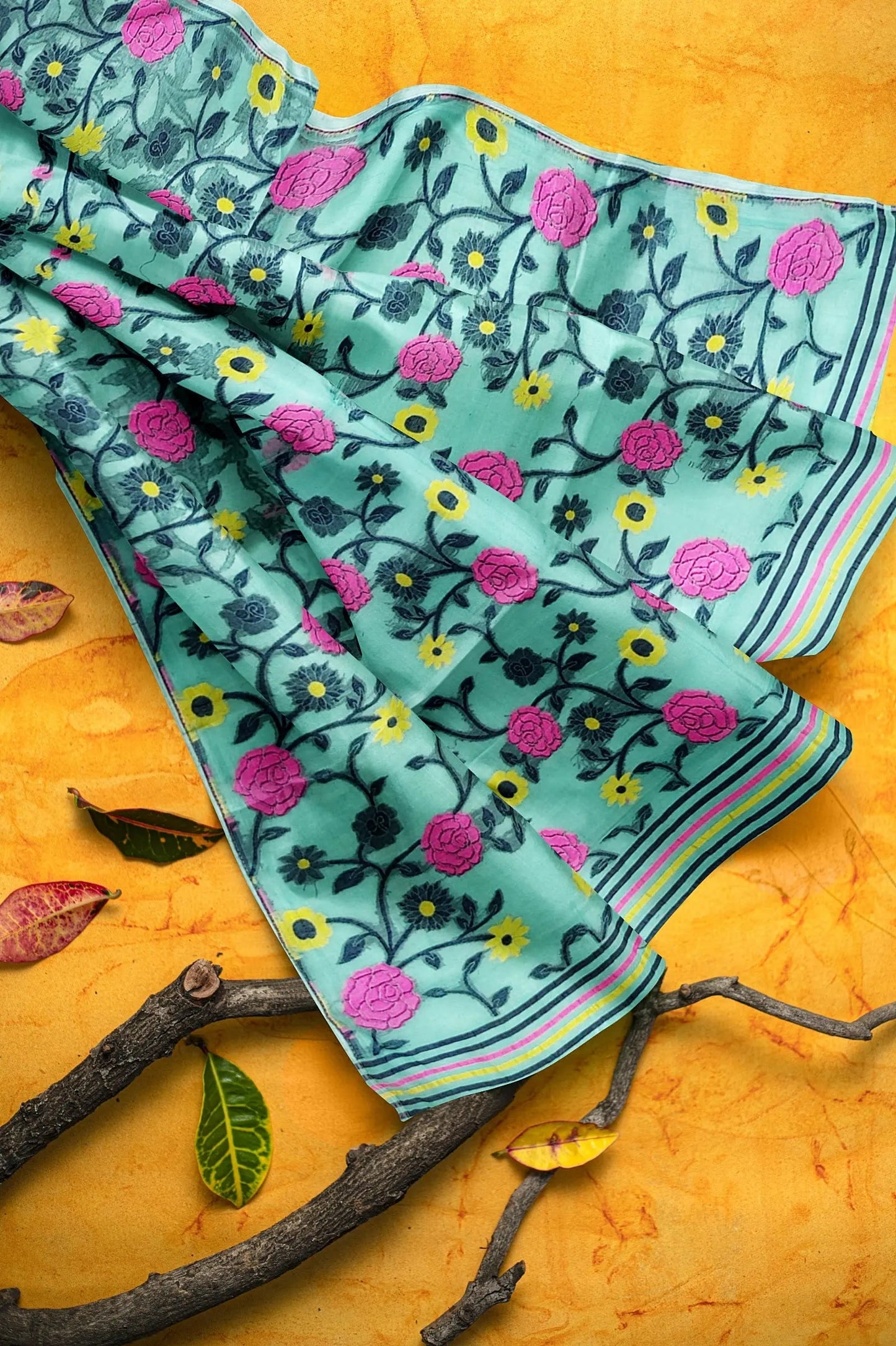 Bengal soft dhakai Jamdani Putul's fashion