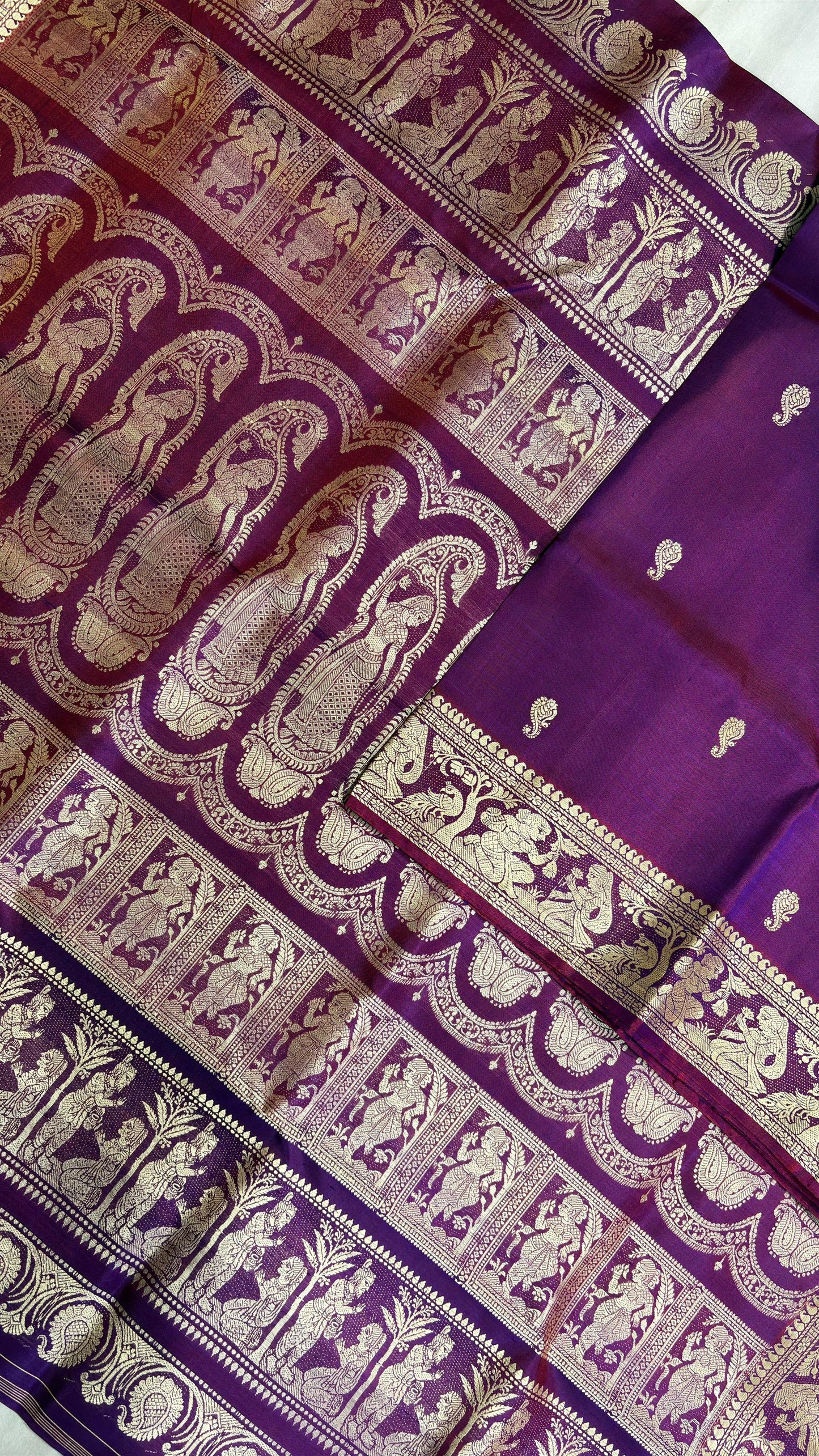 Bishnupur Baluchori saree with silkmark - Brinjal violet
