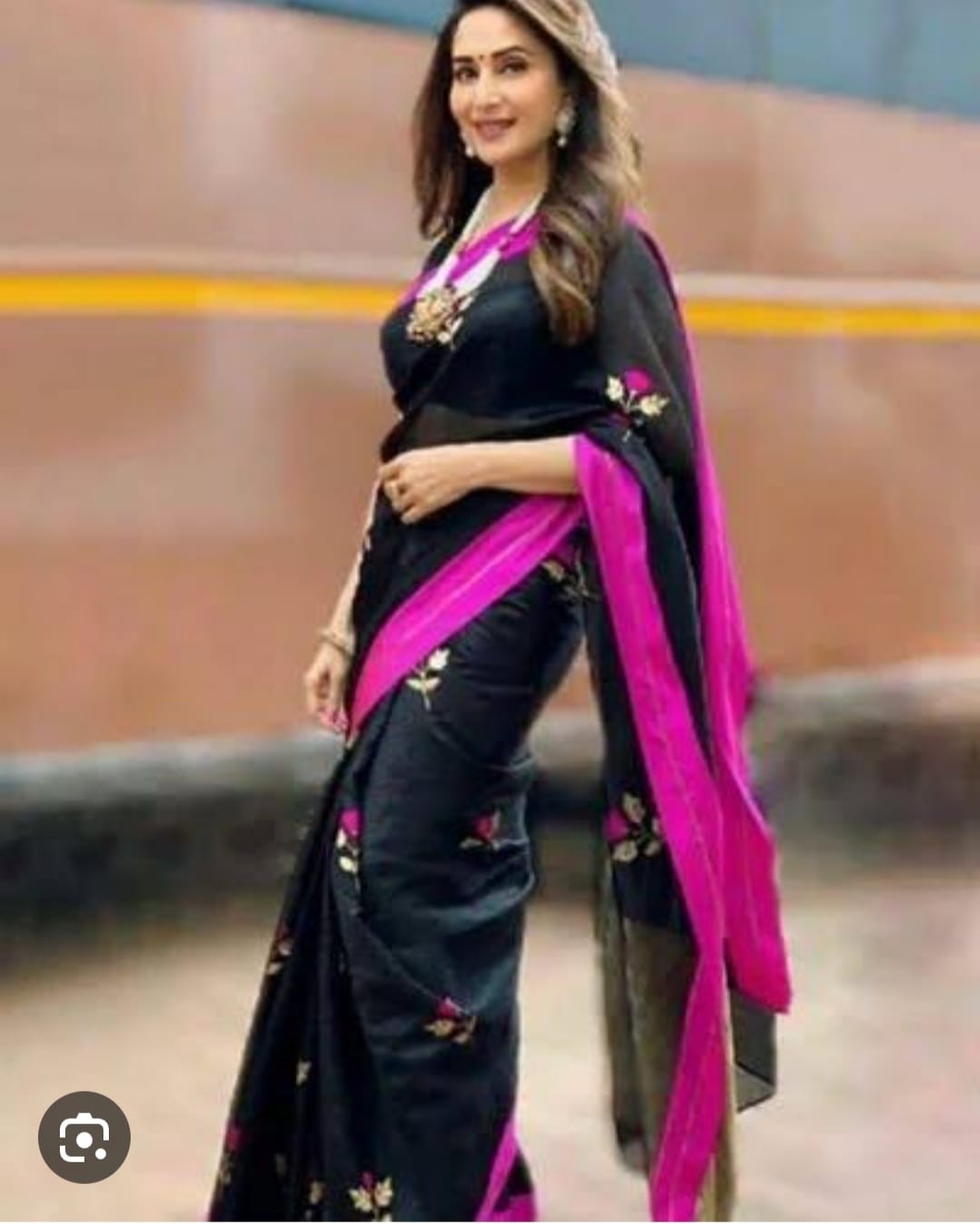 Black coloured pattu silk enriched with rich hand weave minakari work - Pattu saree