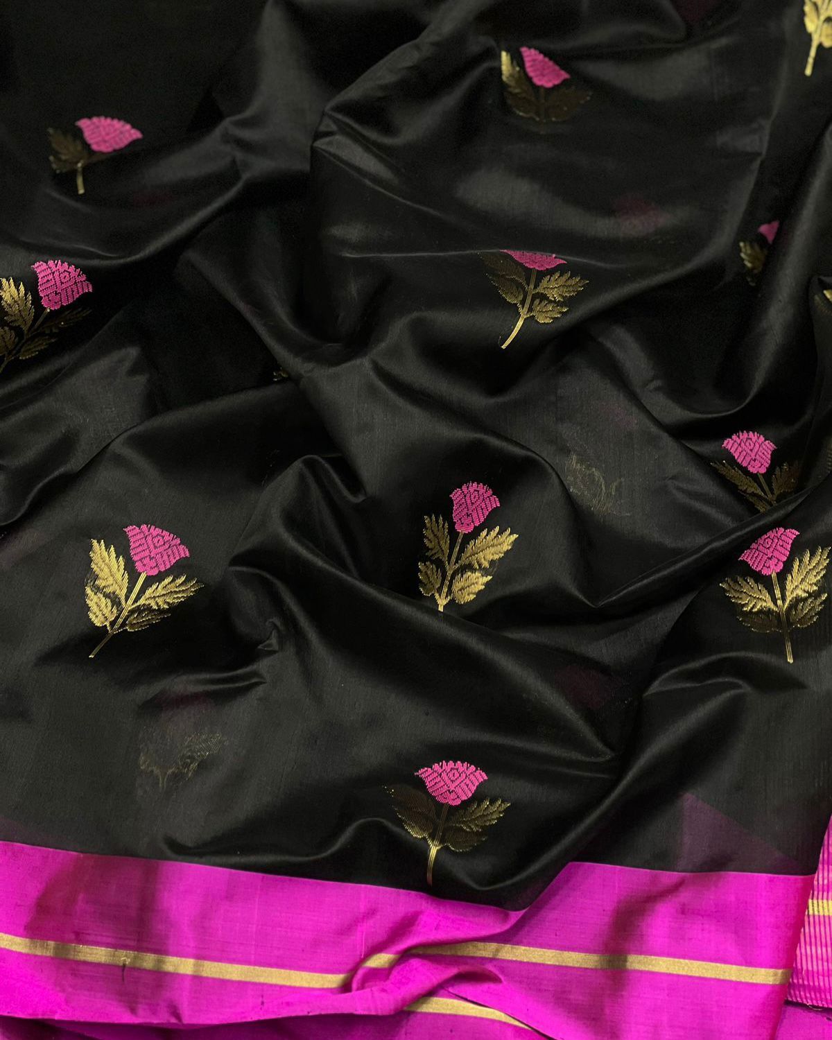 Black coloured pattu silk enriched with rich hand weave minakari work - Pattu saree