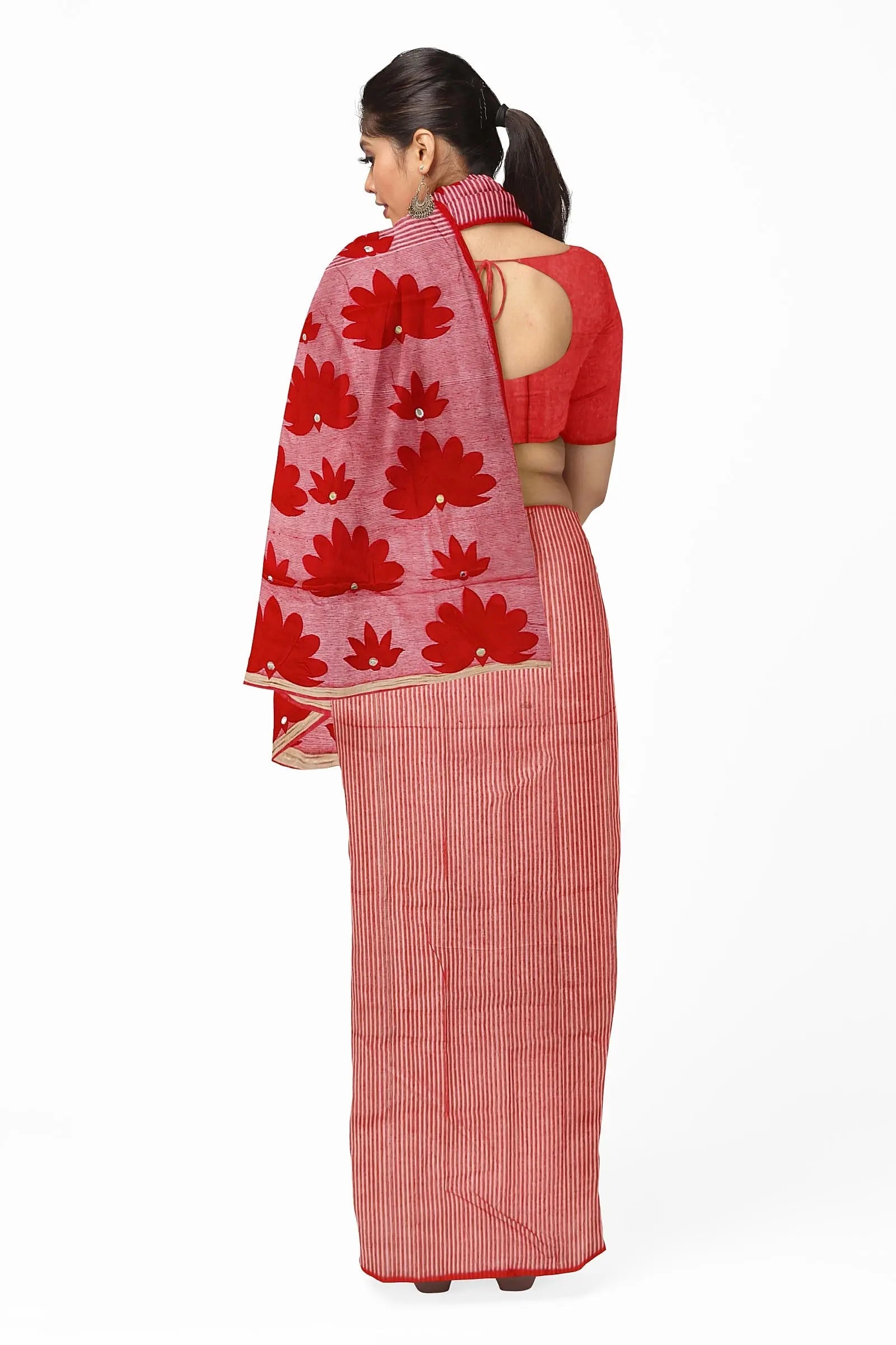 Applique saree on noyel fabric red Putul's fashion