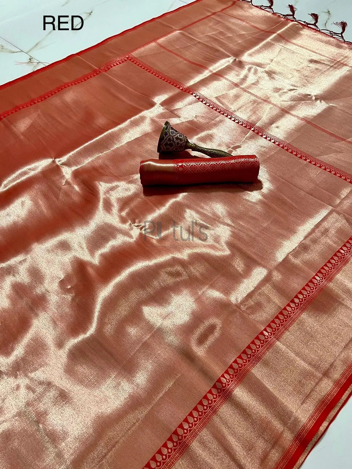 Chiniya silk with blouse piece Putul's Fashion