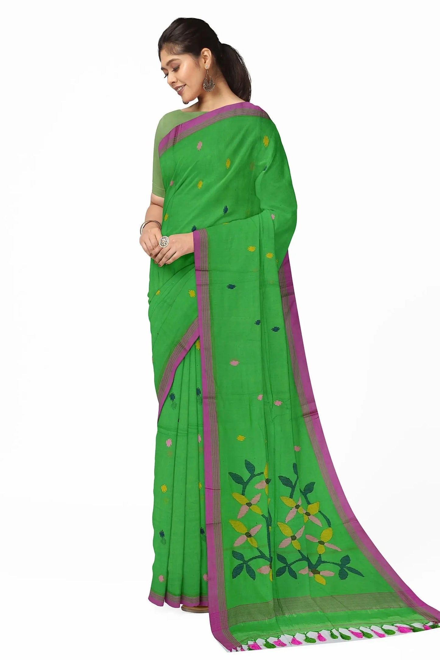 cotton jamdani saree of Bengal Putul's fashion