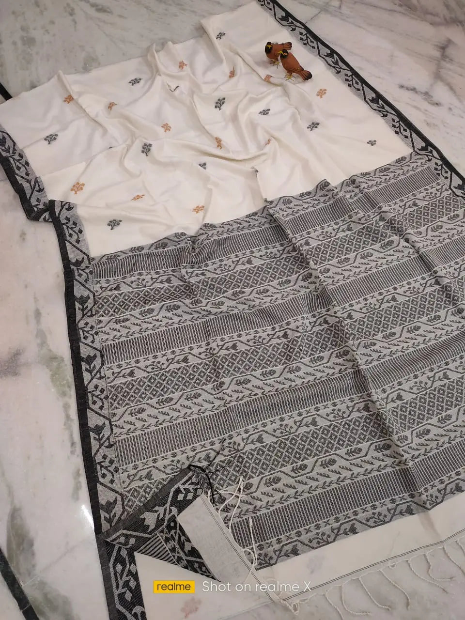 Cotton jamdani saree Putul's fashion