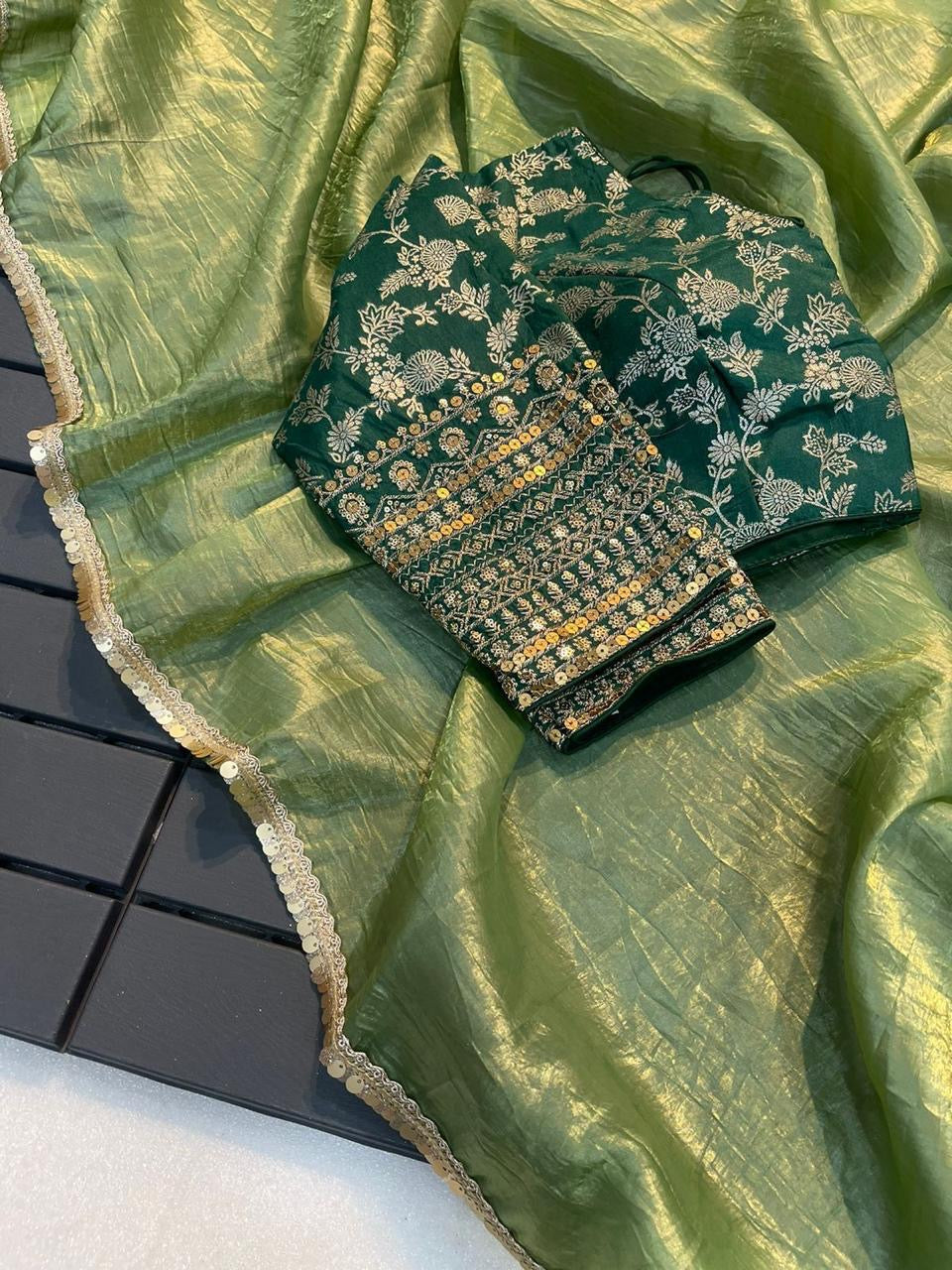 Crushed tissue saree with stitched blouse