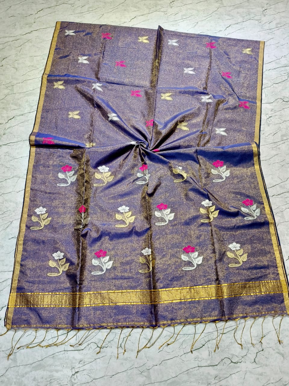 Elegant Linen Jamdani Sarees for Traditional Wear at Putul’s Fashion - Purple - Linen Saree