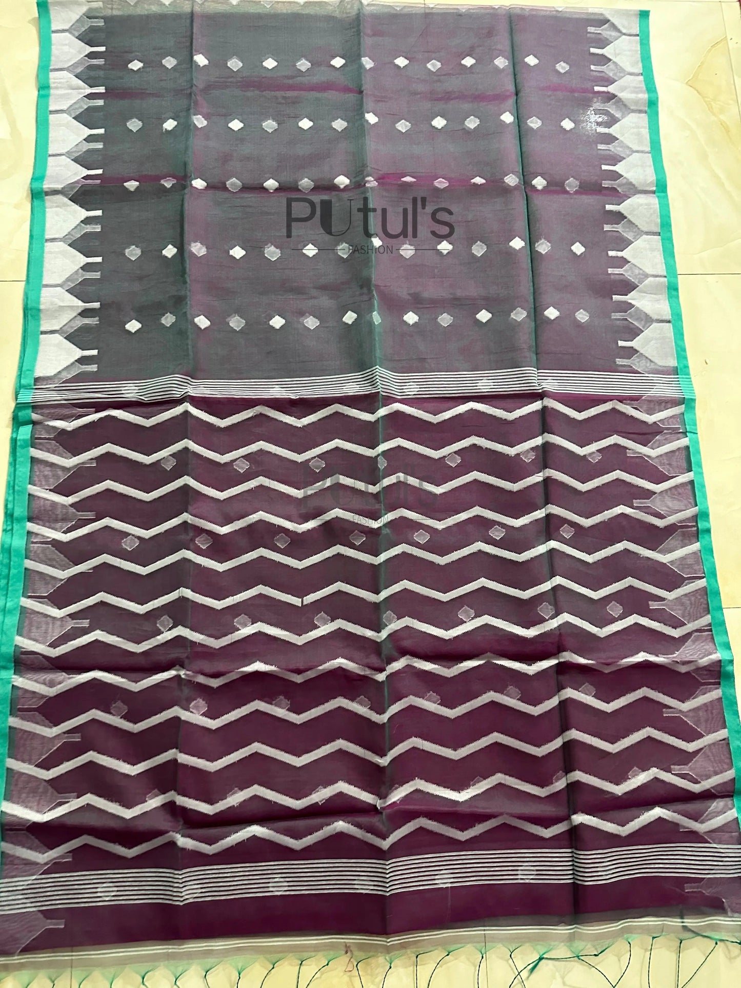 Handwoven temple border Muslin saree Putul's Fashion