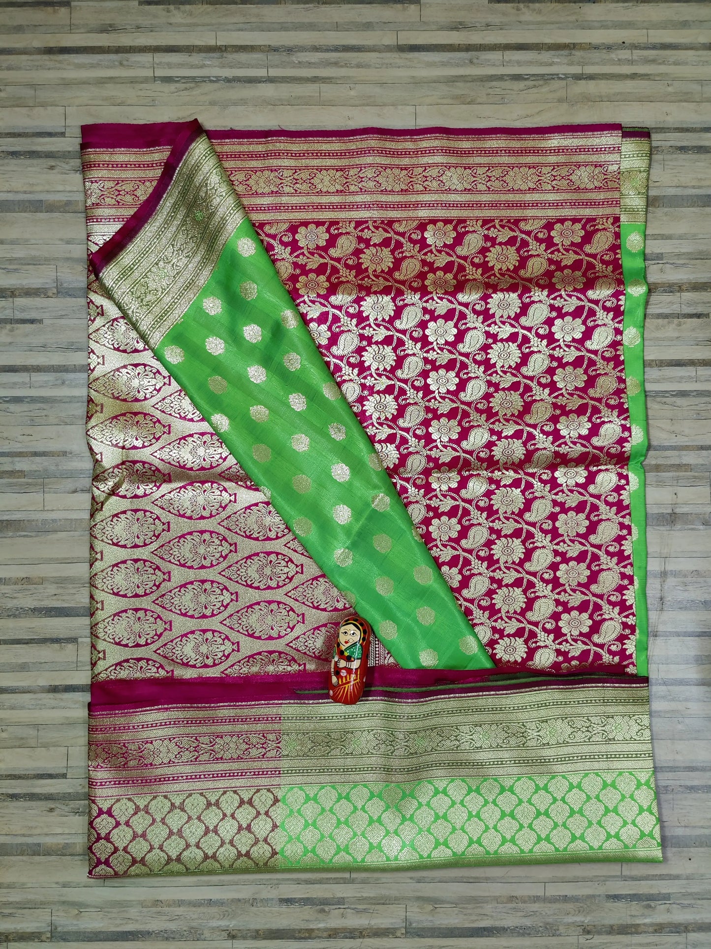 katan banarasi silk-parrot green rani Putul's fashion