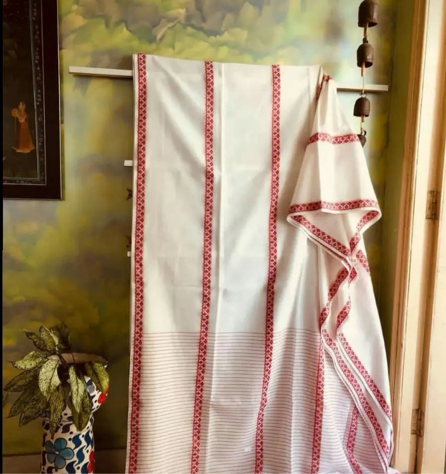 khadi cotton white red saree with blouse new launch Putul's fashion