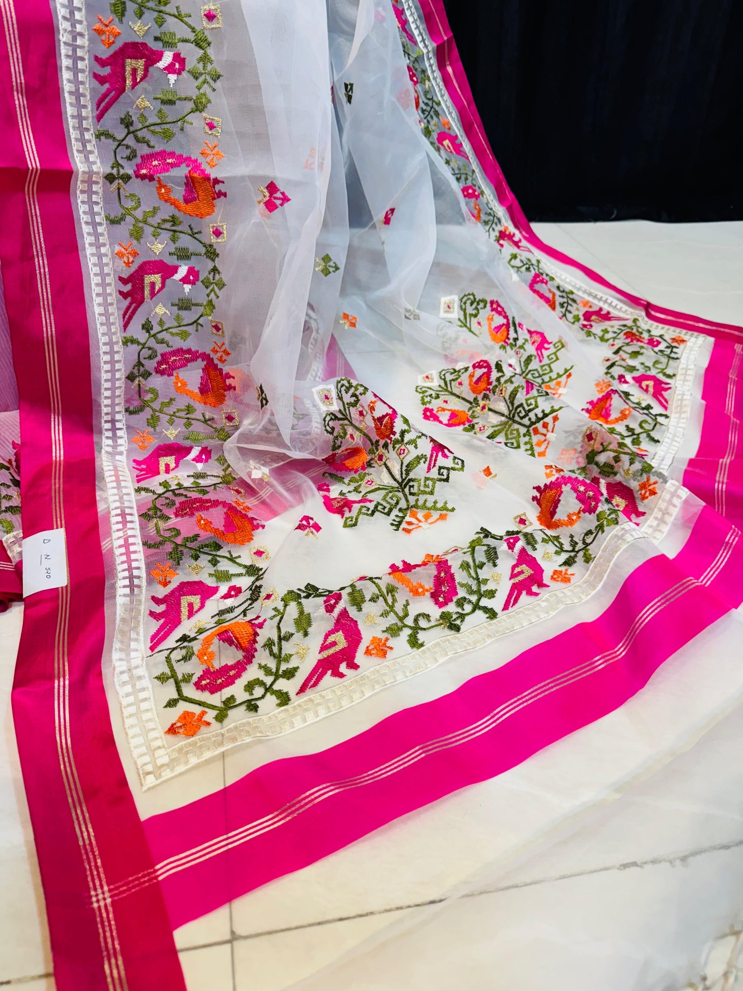 Multicoloured Patola embroidery work on muslin jamdani 2026 new collection