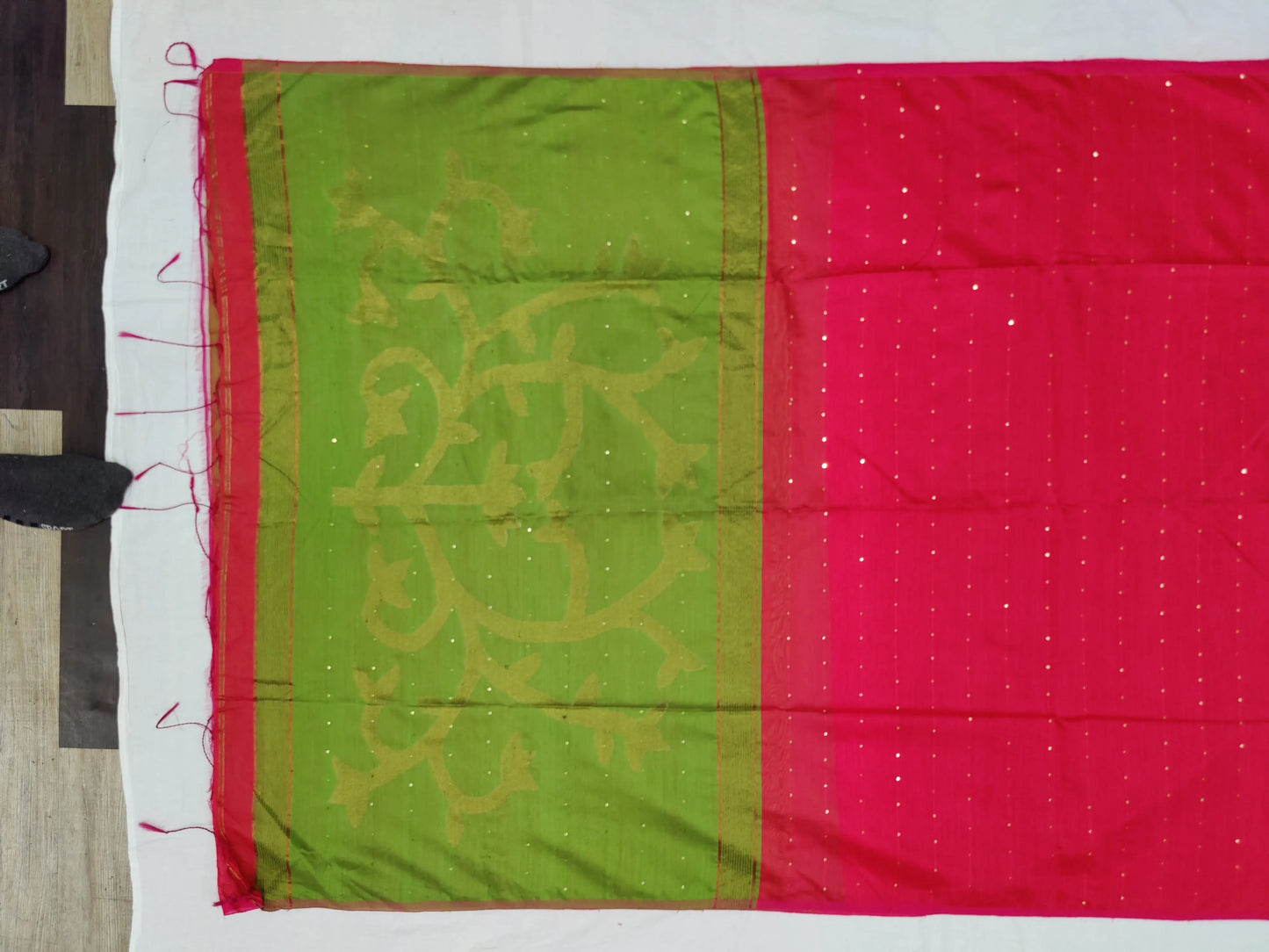 sequence Jamdani saree red green Putul's fashion