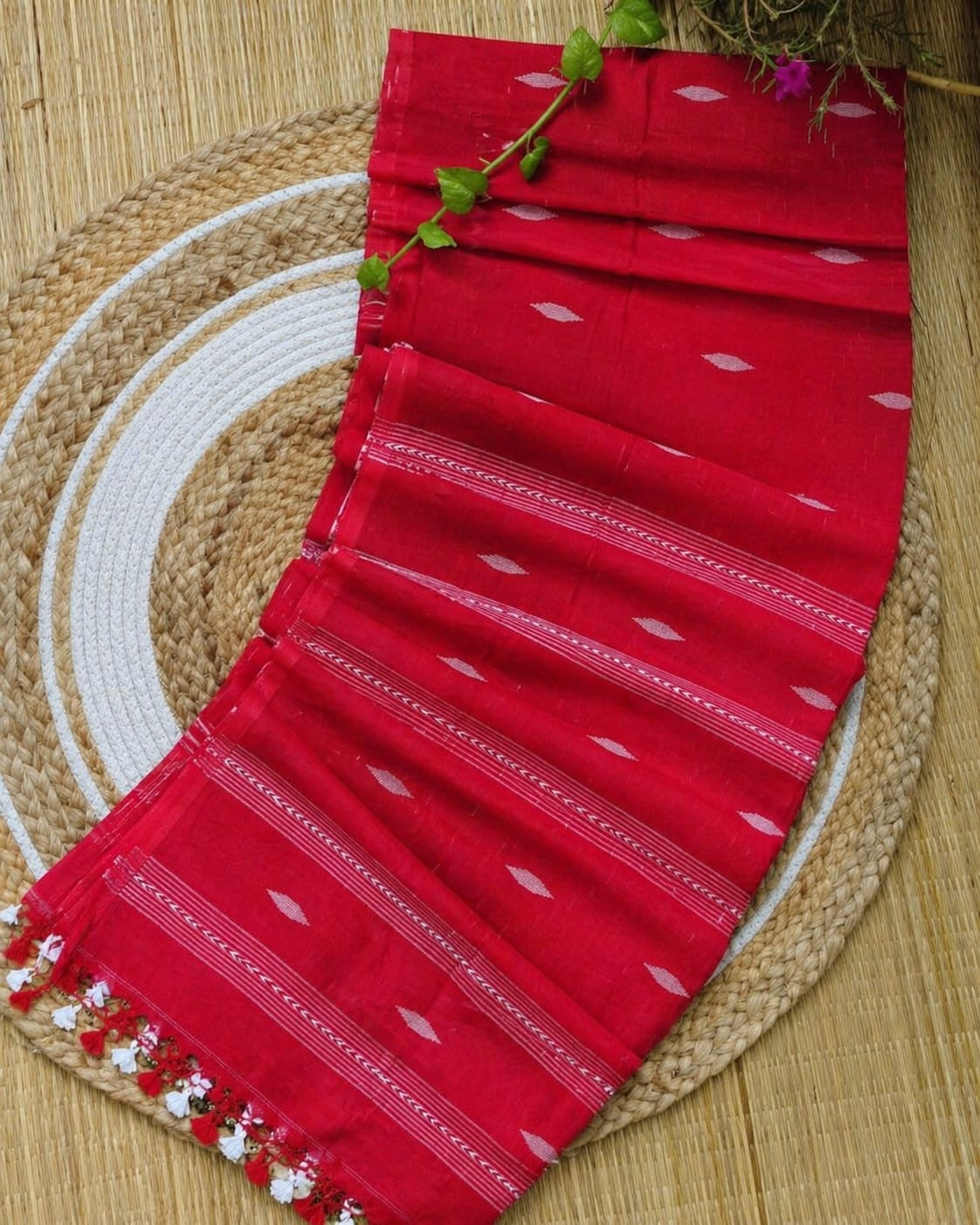 Handmade Cotton Jamdani Sarees from Putul's Fashion with Floral Patterns