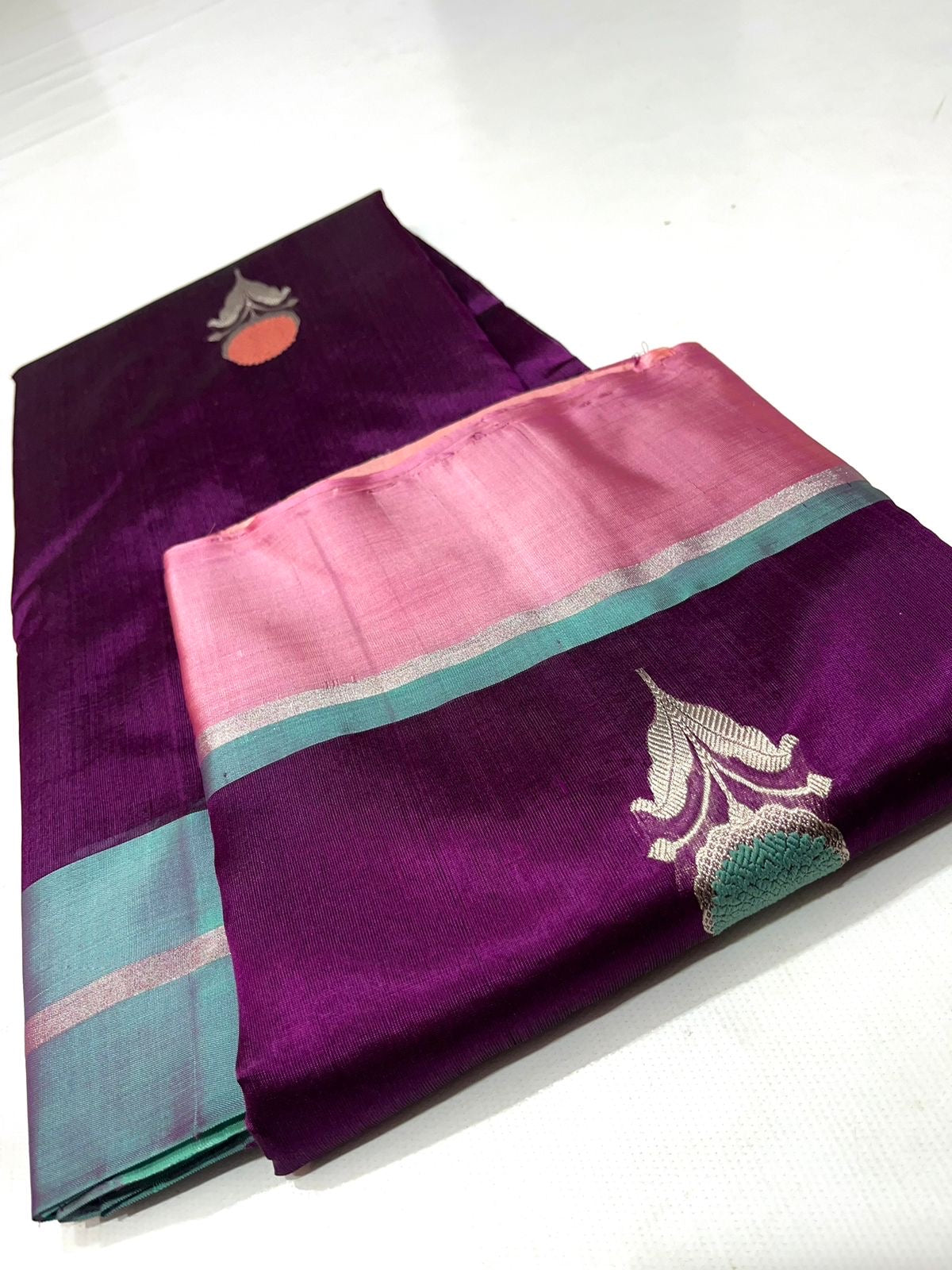Wine coloured Kerala Pattu Tissue Saree with minakari kadwa butta Resham border and zari pallu - Silver white - Pattu