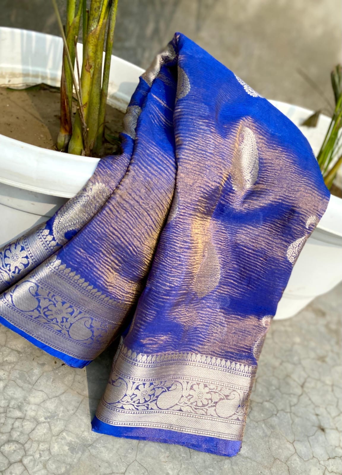 Dyeable crushed tissue silk banarasi saree