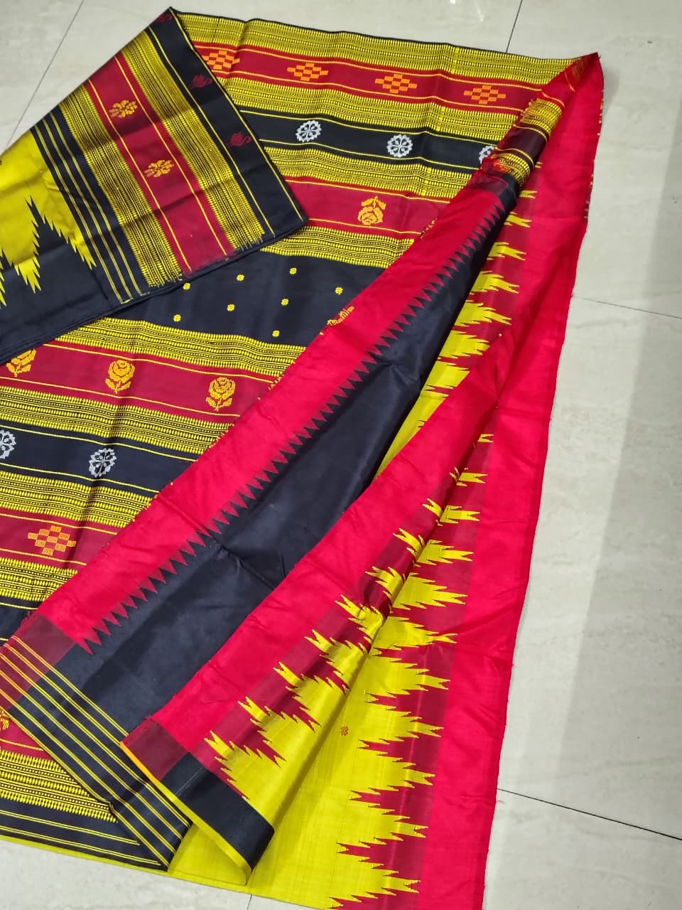 Ganjam Bomkai double ikkat handloom saree// A classic saga of tribal silk