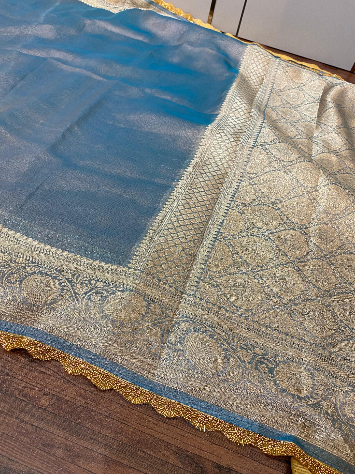 Crushed tissue Banarasi saree with heavy lace border