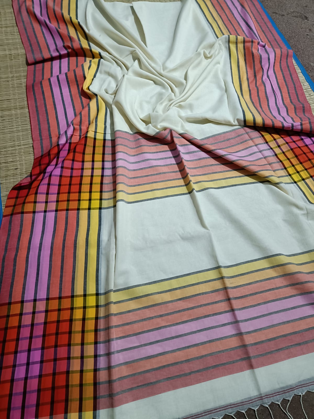 4D cotton saree of Bengal - White - cotton saree
