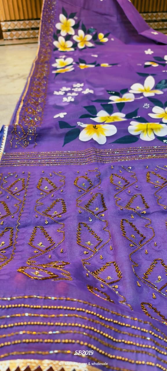 Dhakai Jamdani saree of Bengal with floral fusion work and cutdana work