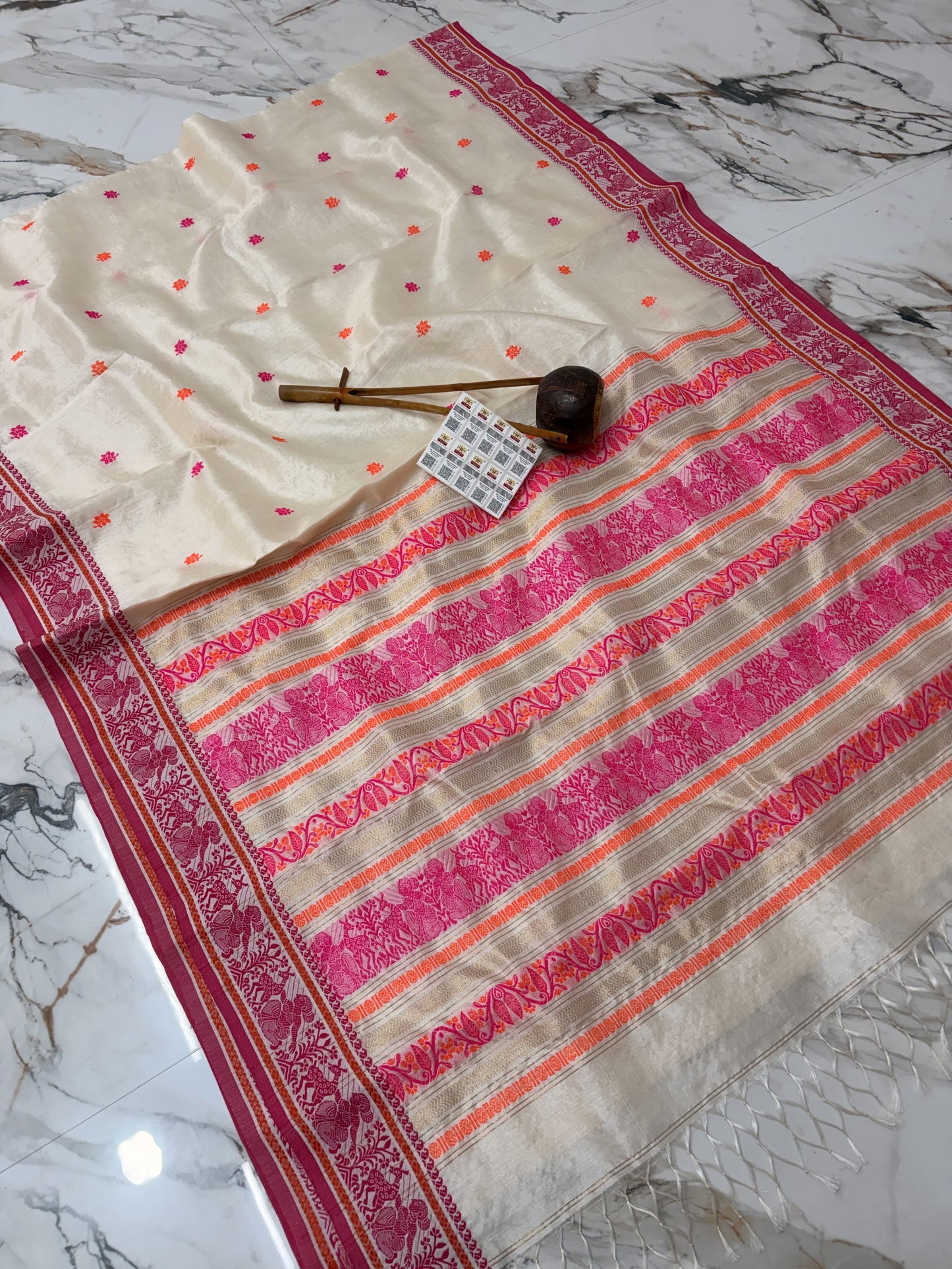 Tussar bi tussar baluchori saree // Bengal own loom collection