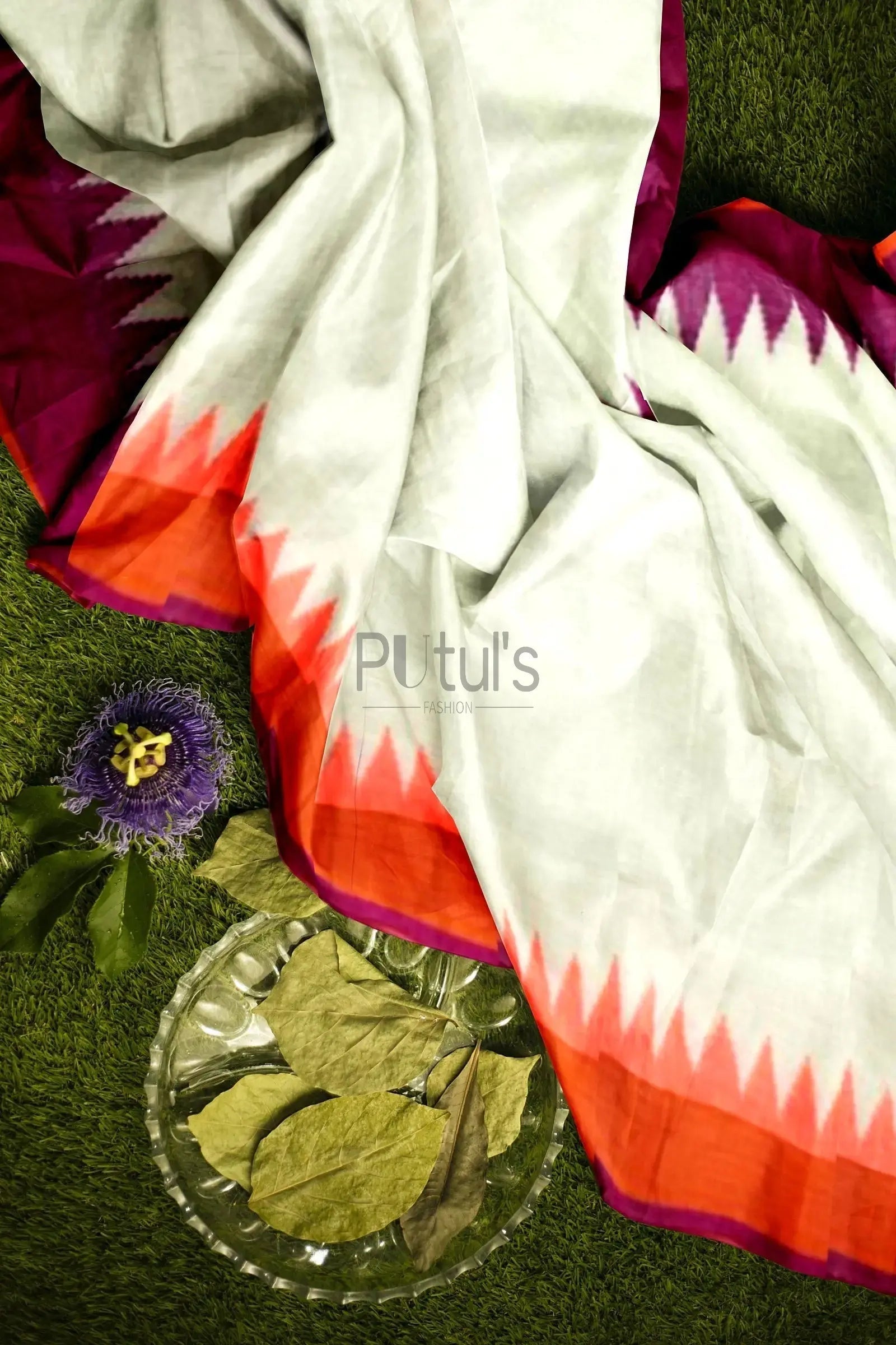 Ganga yamuna white organic linen saree - Putul's Fashion