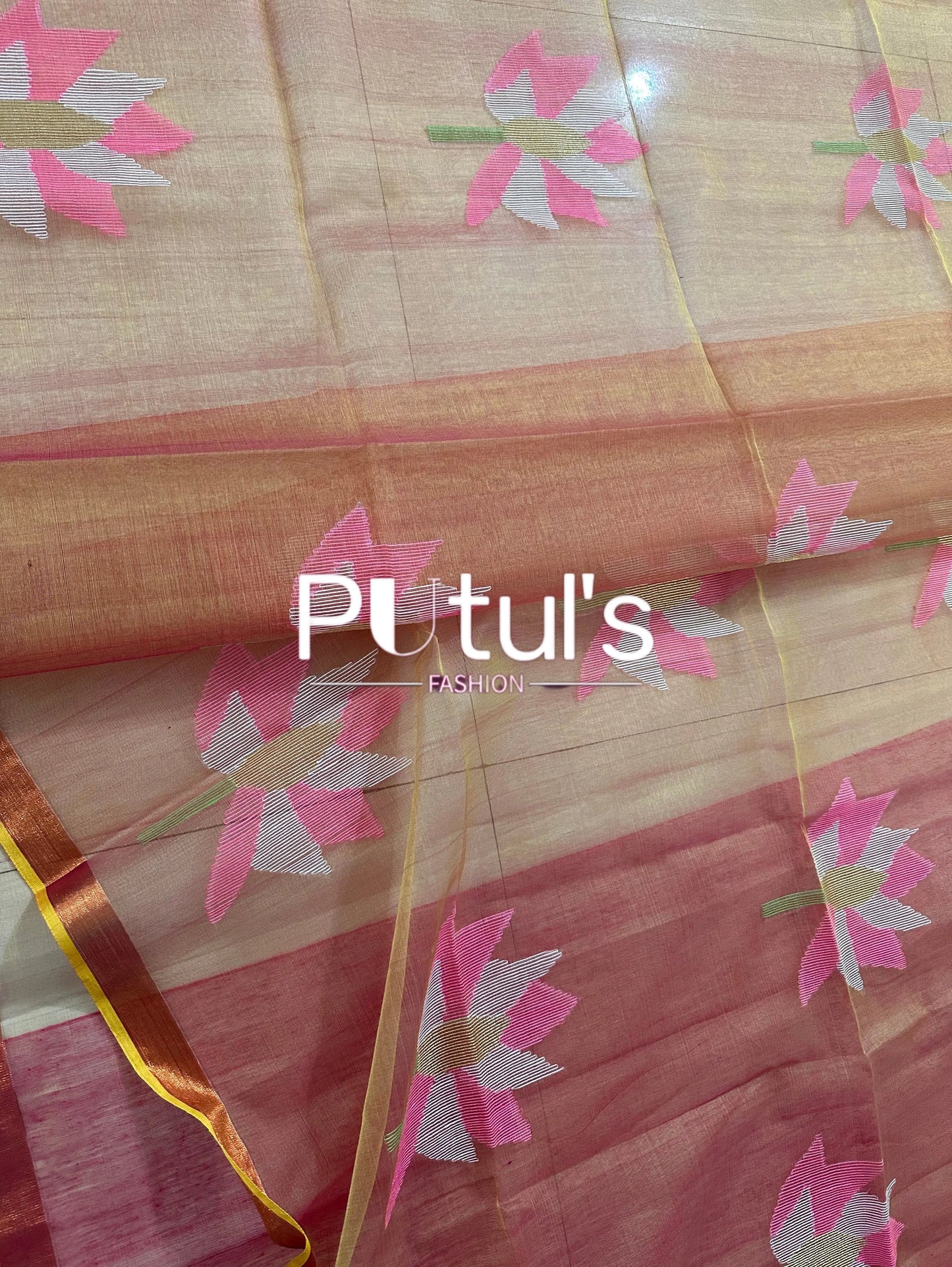 Peach coloured dual tone hand weaving Bengal Muslin saree of handweaving lotus