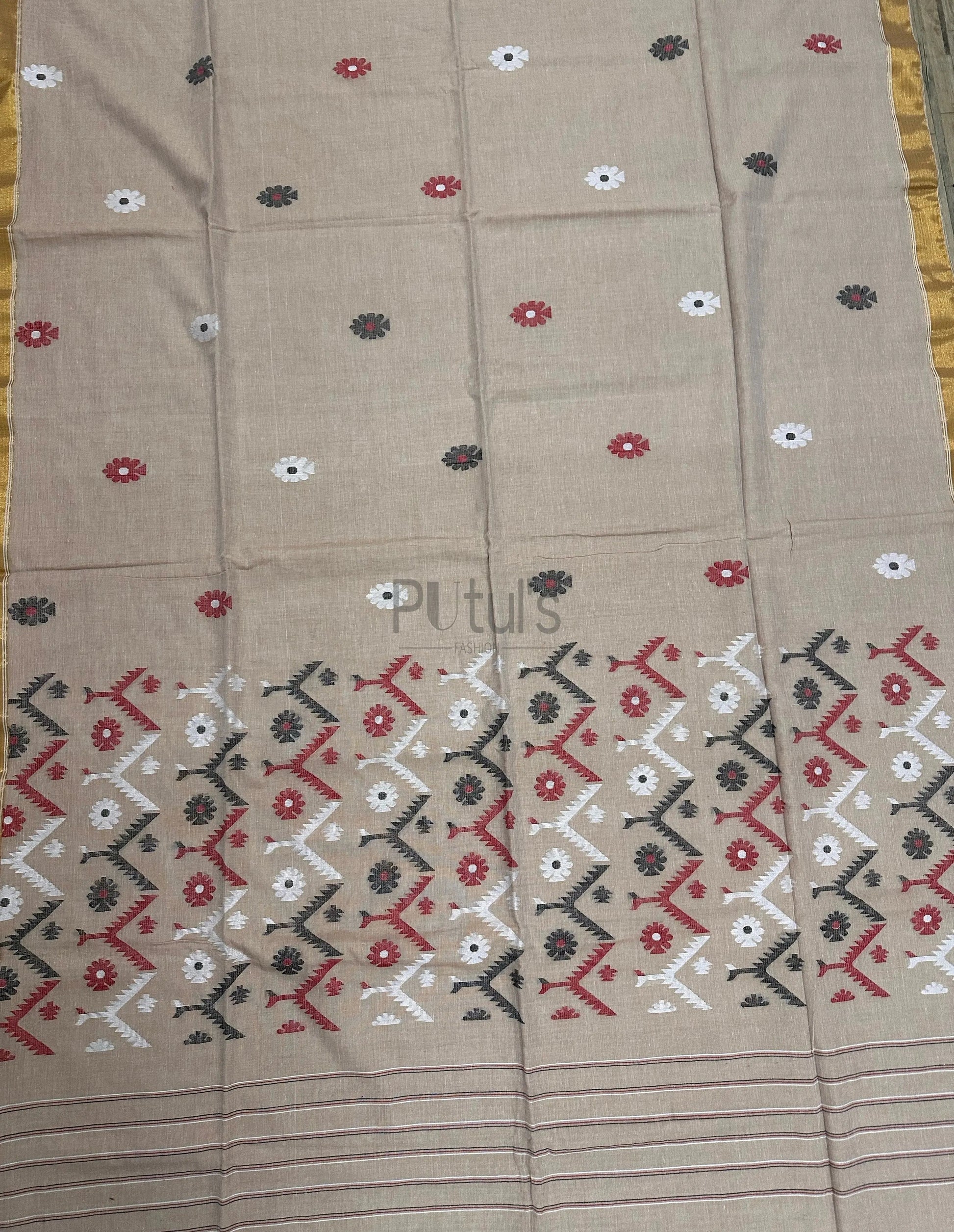 Beige coloured Cotton jamdani saree Putul's Fashion