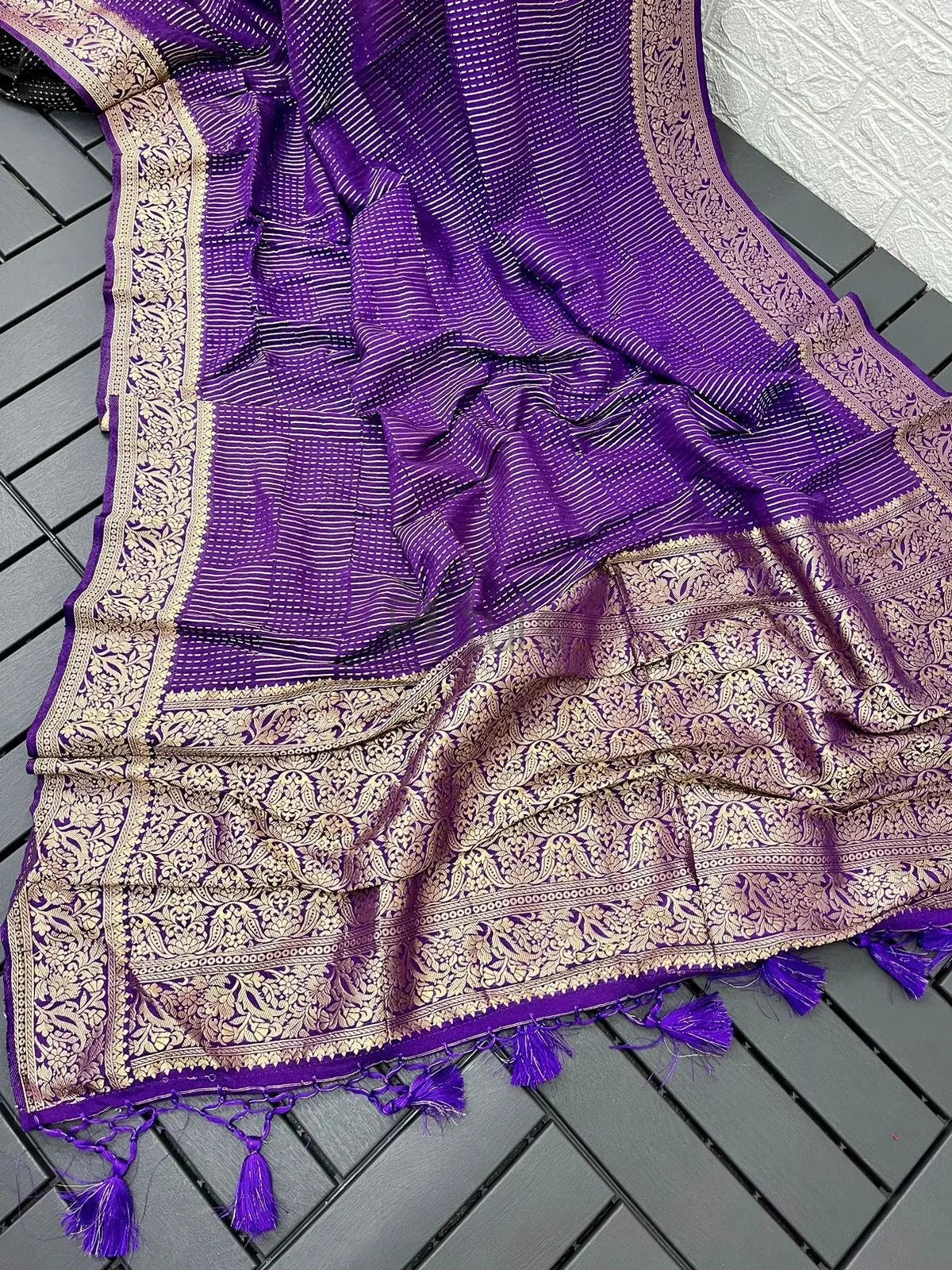 Khaddi dola silk saree of latest design Putul's Fashion