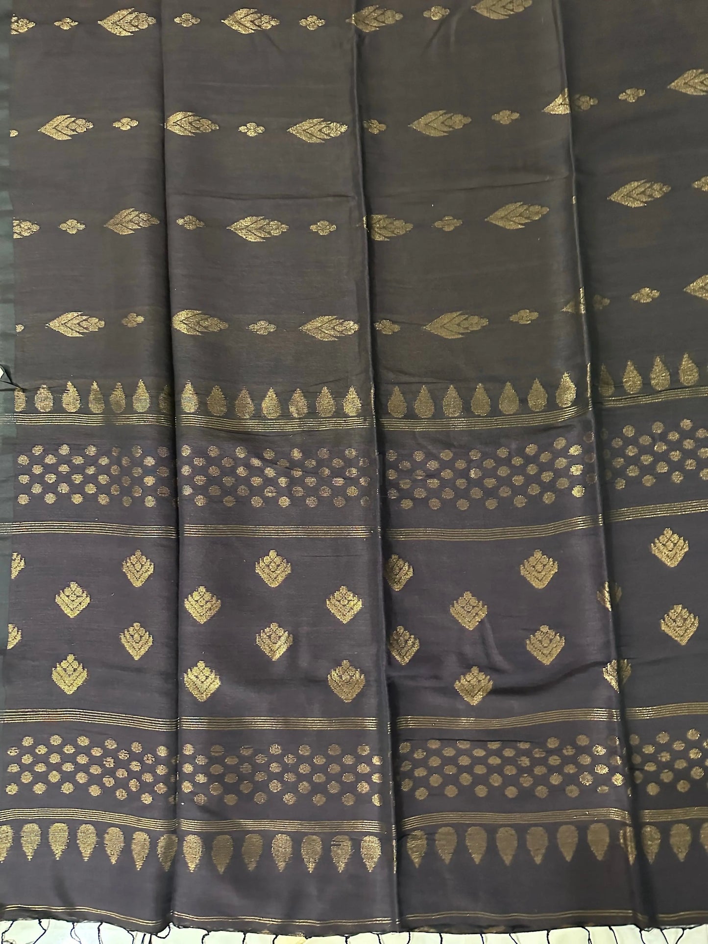 Organic linen saree Putul's Fashion