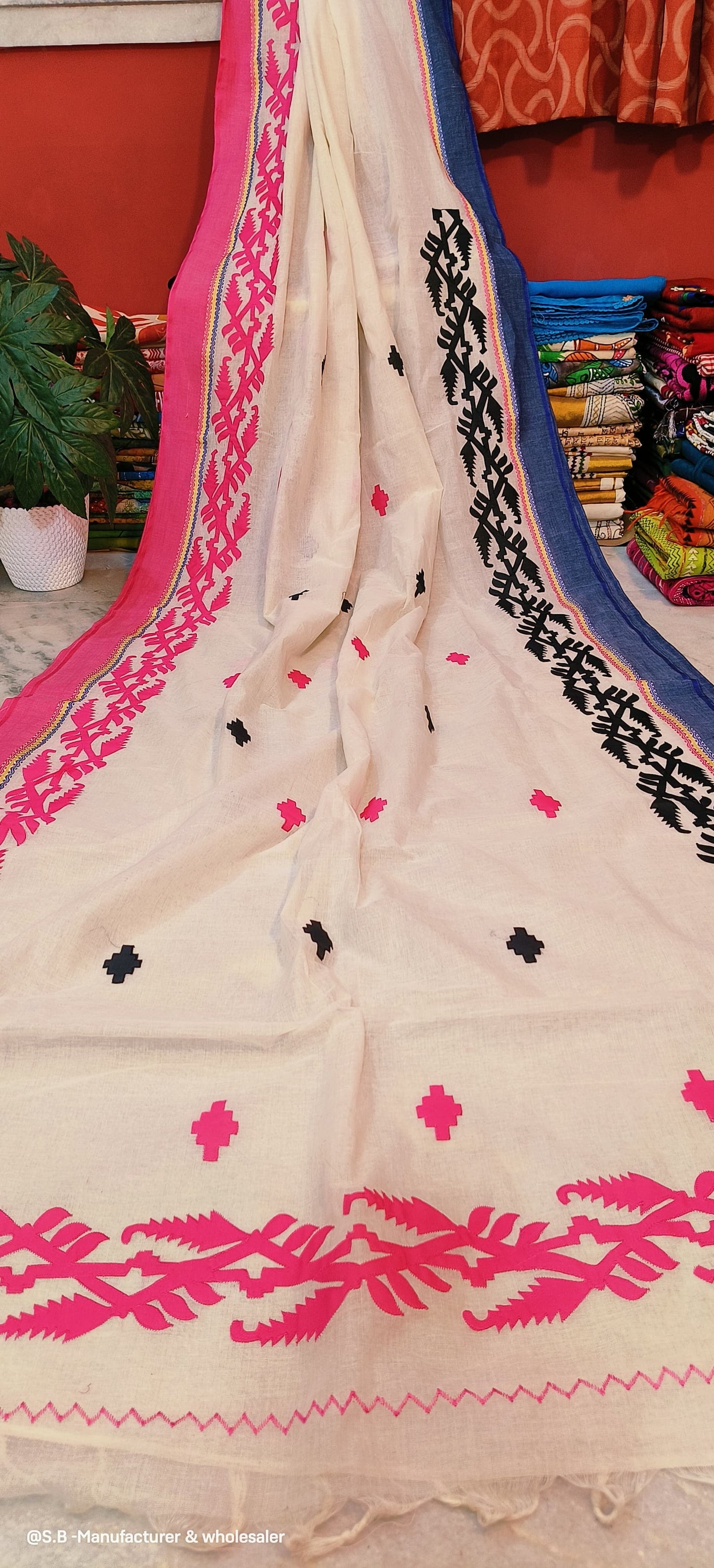 Applique on dhaniakhali taant saree - Pink - applique saree