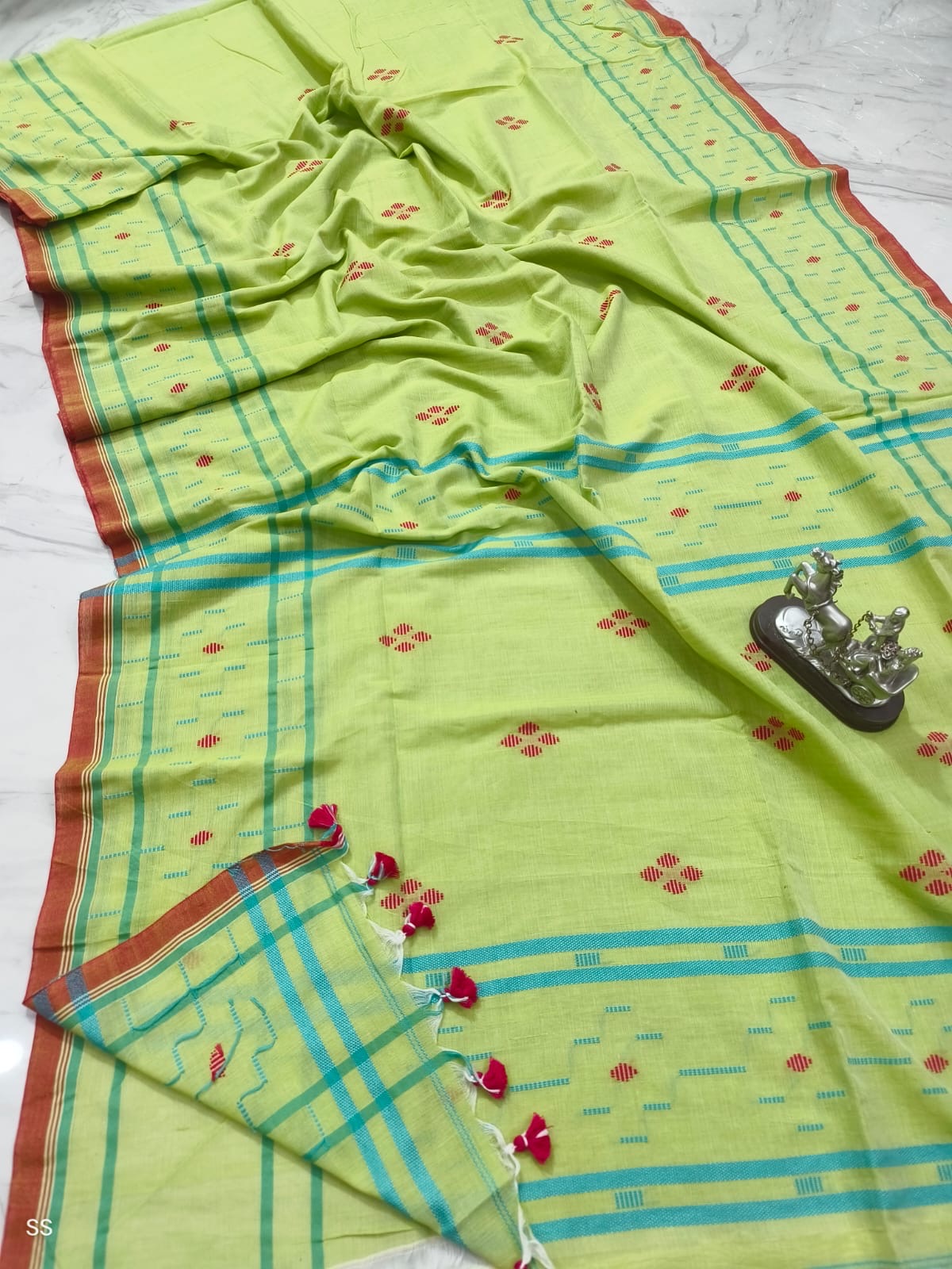 Cotton jamdani saree of Bengal