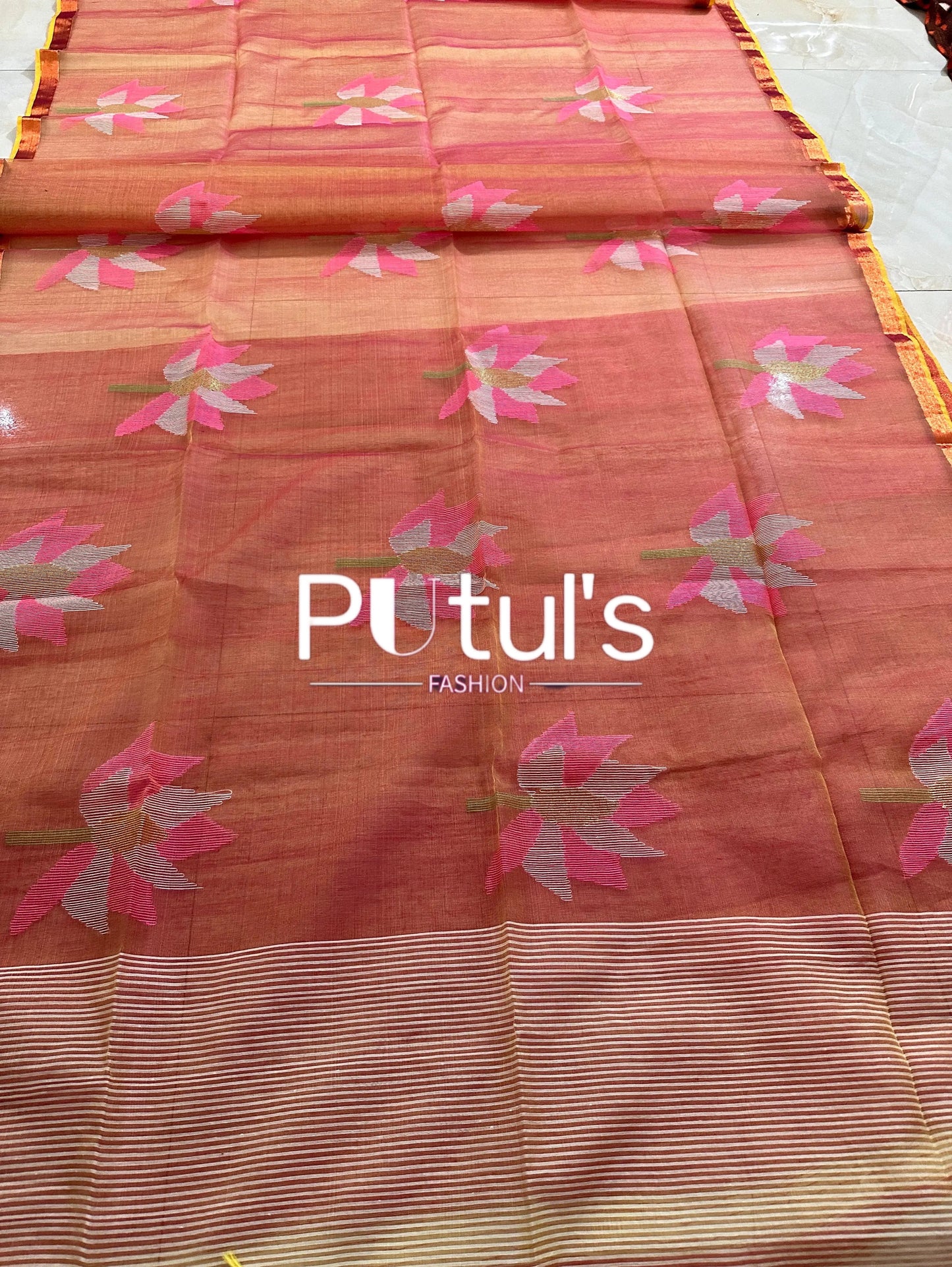 Peach coloured dual tone hand weaving Bengal Muslin saree of handweaving lotus