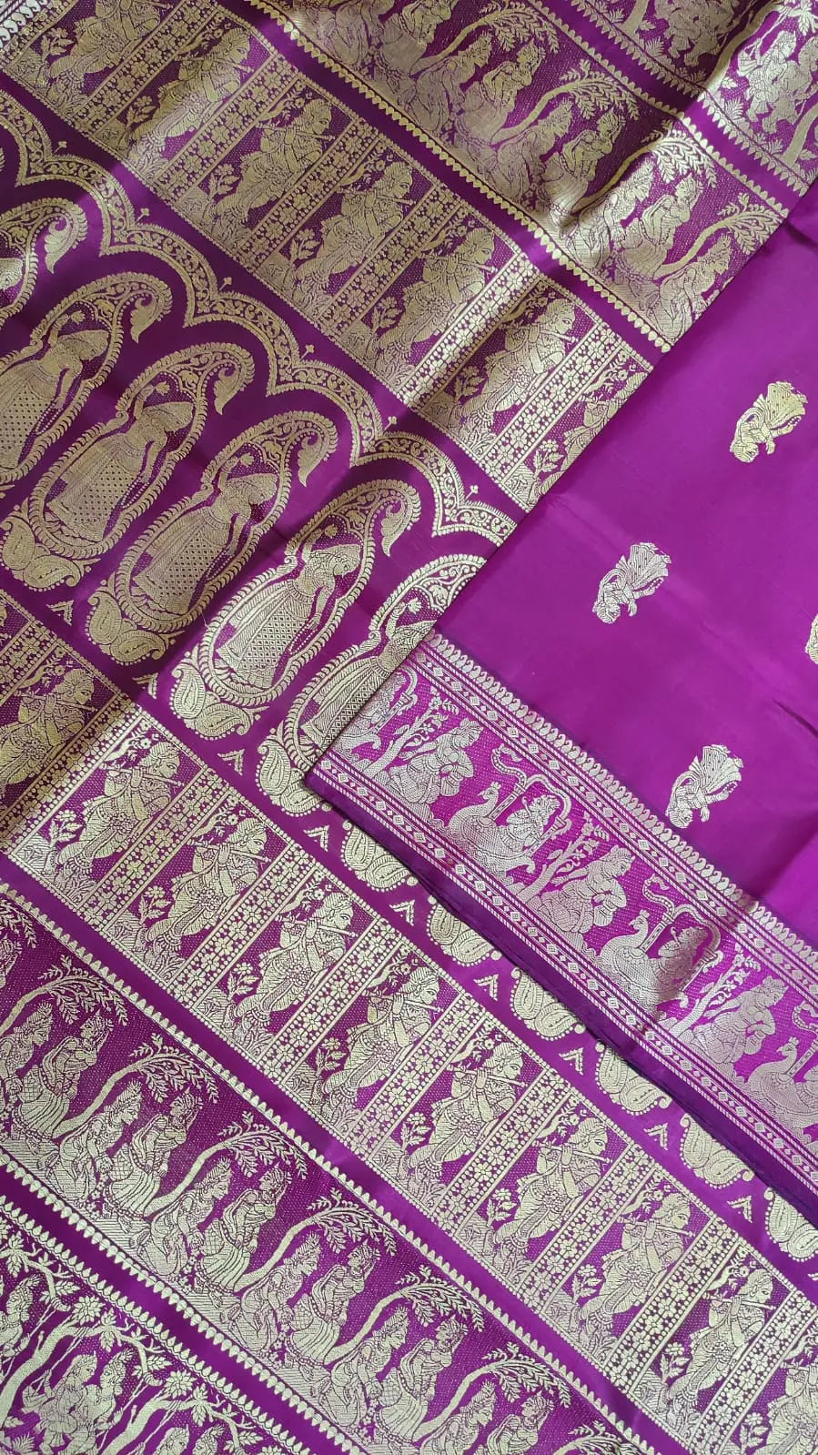 Baluchari saree of Bengal Violet colour