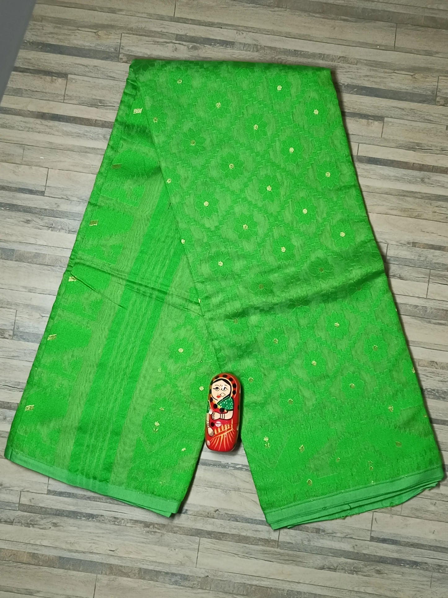 Bengal dhakai Jamdani Putul's fashion