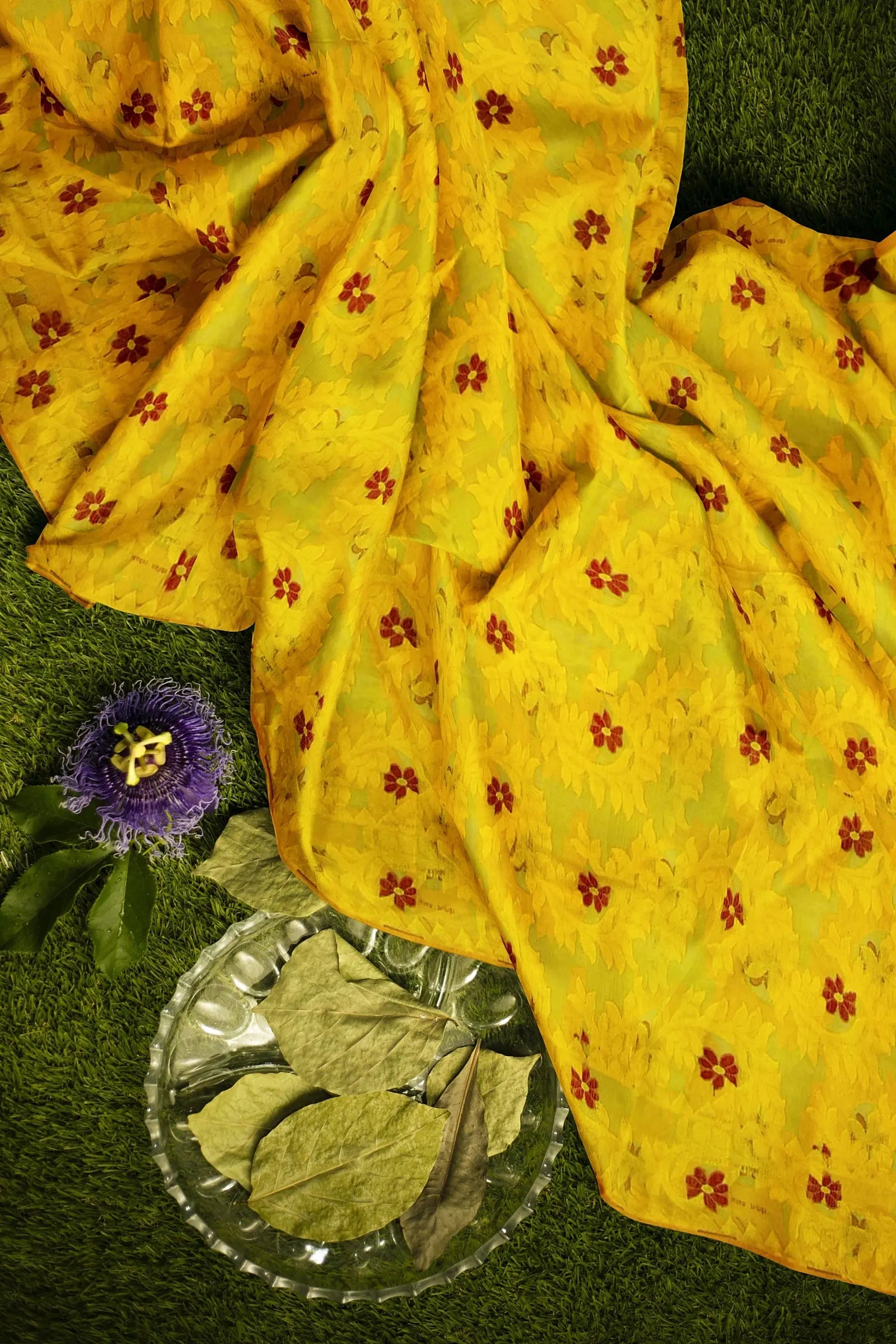 Bengali dhakai jamdani sarees Putul's fashion