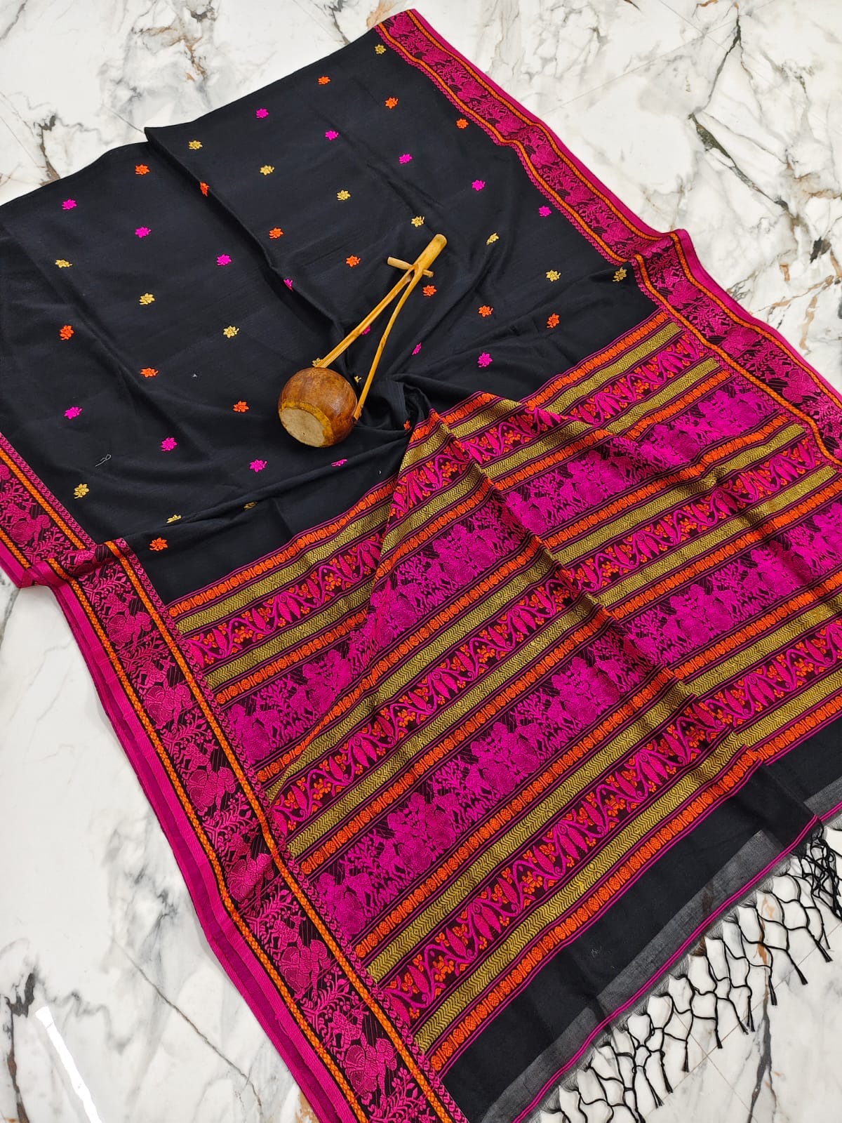 Cotton Baluchori Saree with Intricate Patterns for Elegant Style