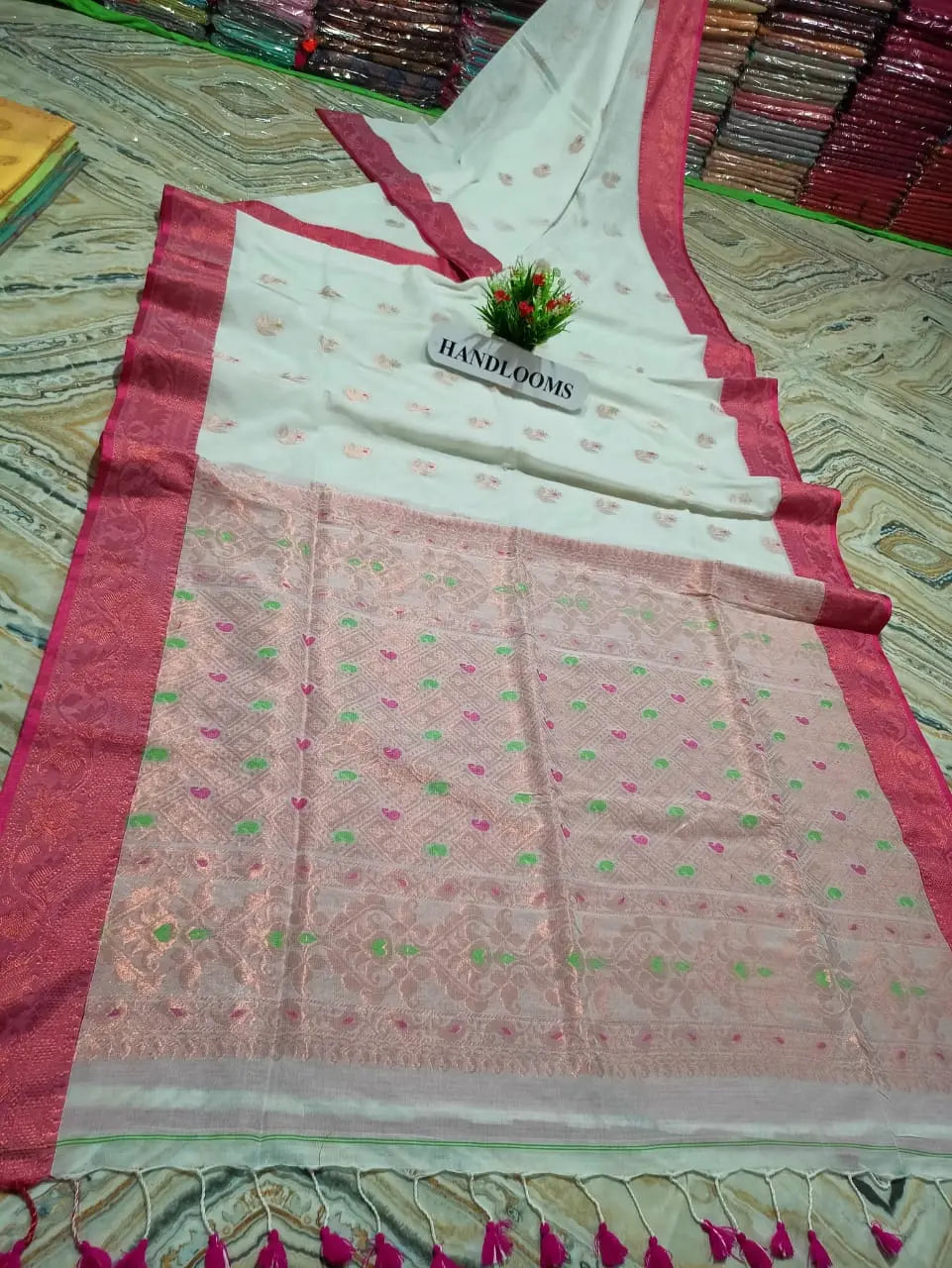 Cotton Banarasi sari Putul's fashion